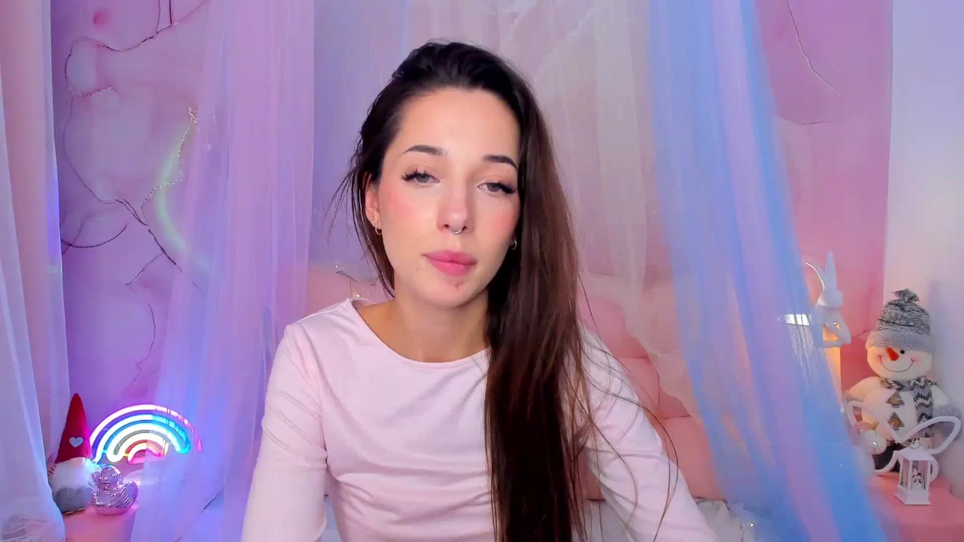 Gallery image thumbnail from NicolYves's myfreecams stream on, 12/31/2025, 19:51 image 11 of 20