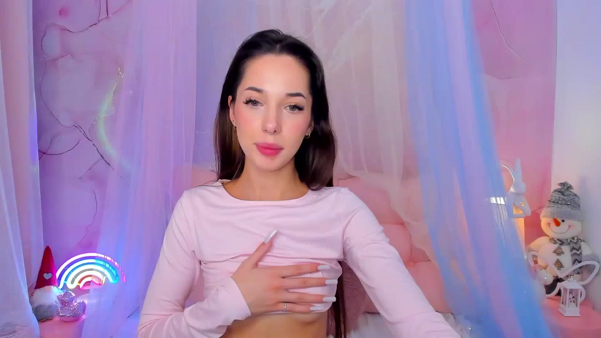 Gallery image thumbnail from NicolYves's myfreecams stream on, 12/31/2025, 19:51 image 7 of 20