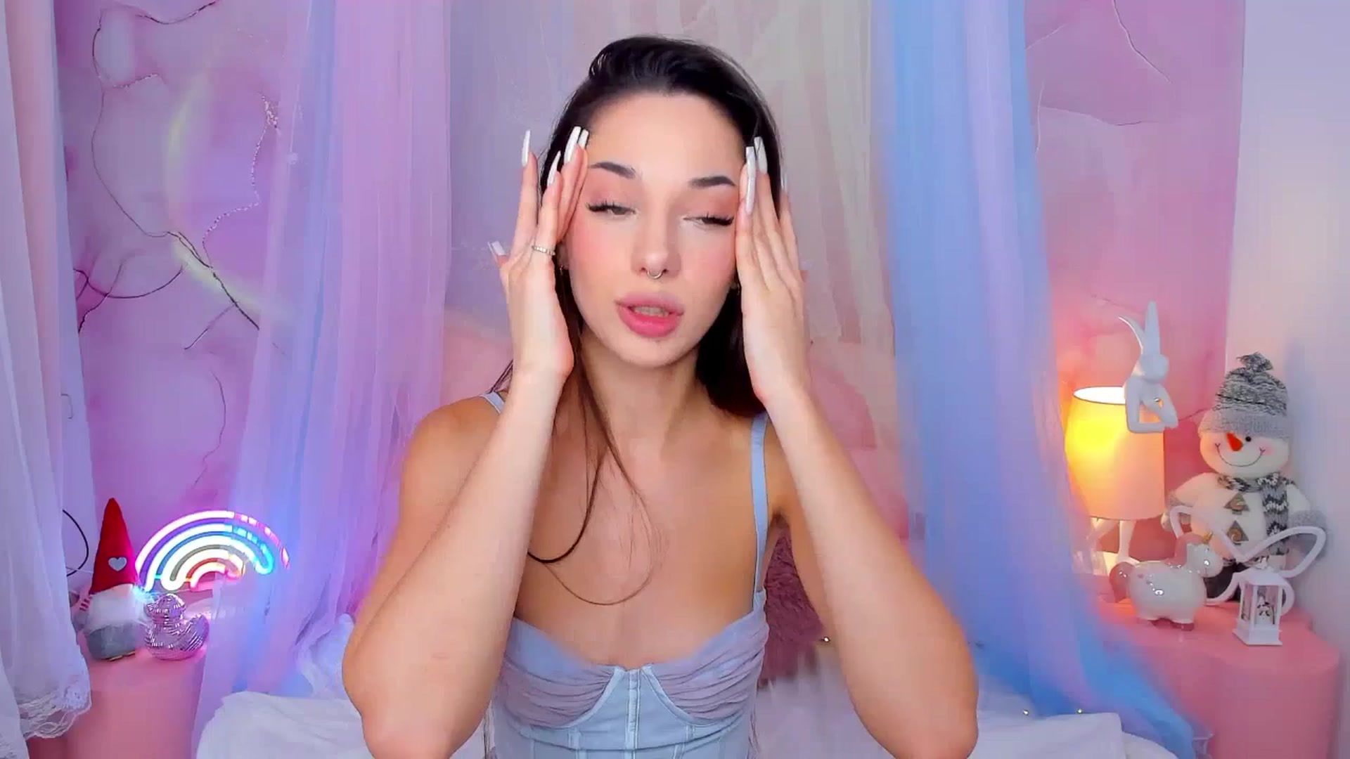 Gallery image thumbnail from NicolYves's myfreecams stream on, 01/01/2026, 16:07 image 13 of 20