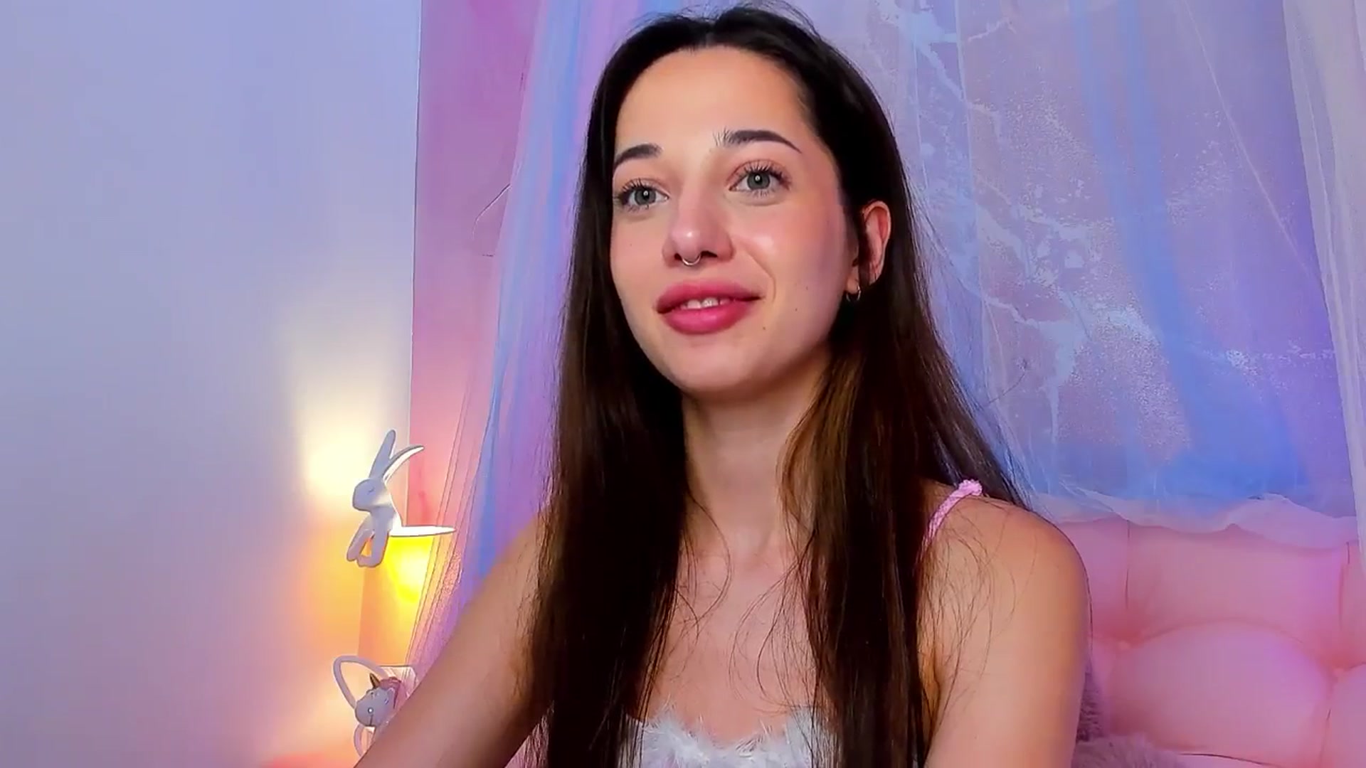 Gallery image thumbnail from NicolYves's myfreecams stream on, 04/05/2026, 19:02 image 18 of 20