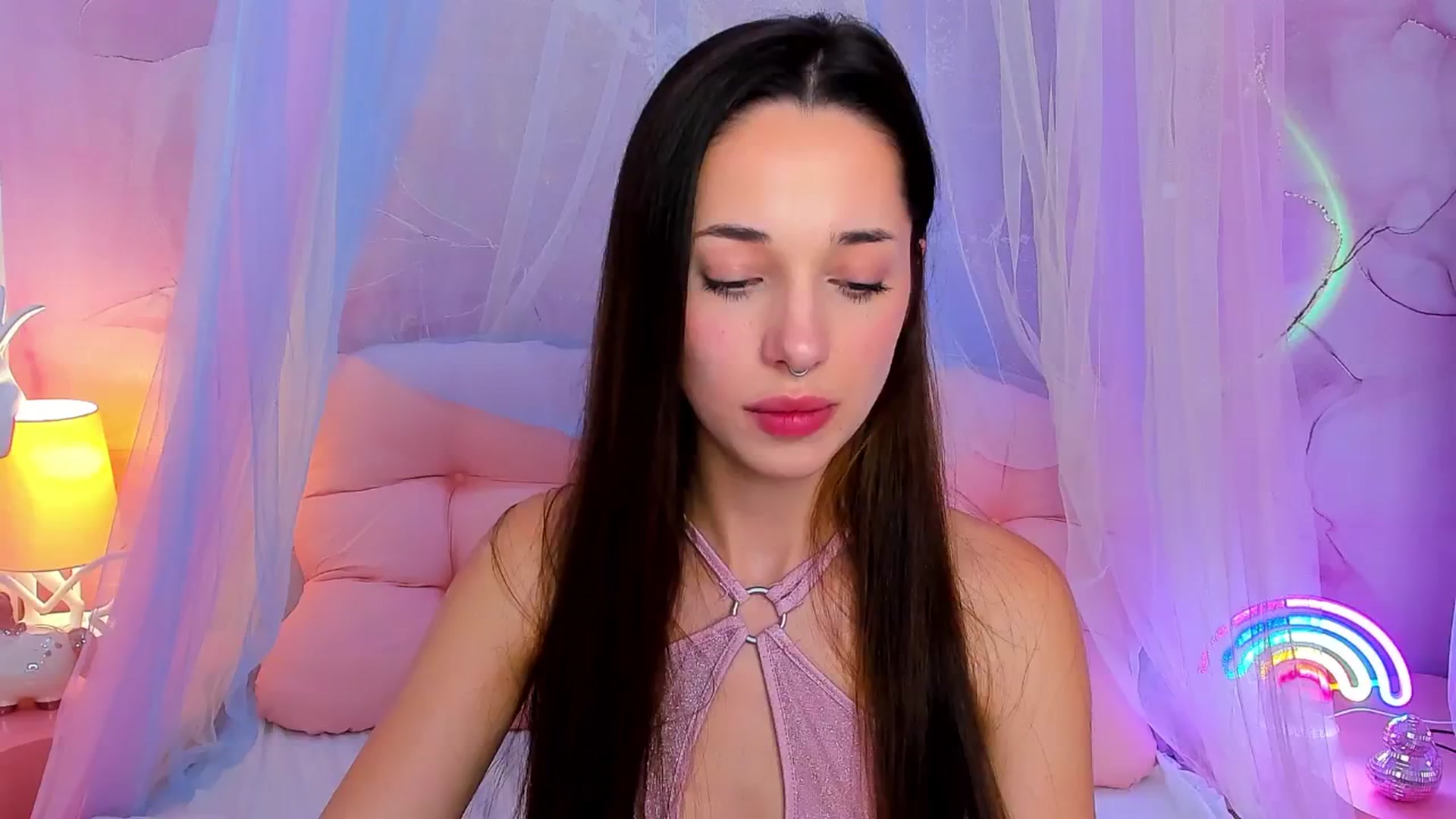 Gallery image thumbnail from NicolYves's myfreecams stream on, 04/11/2026, 13:40 image 18 of 20
