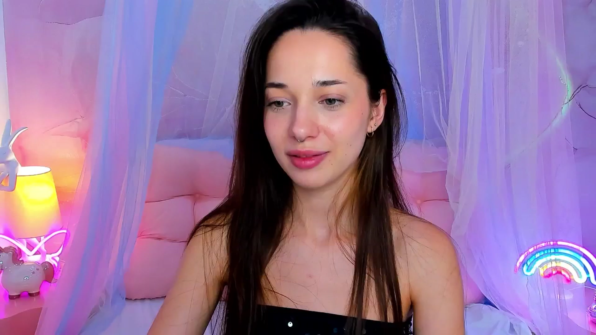 Gallery image thumbnail from NicolYves's myfreecams stream on, 04/12/2026, 14:30 image 19 of 20