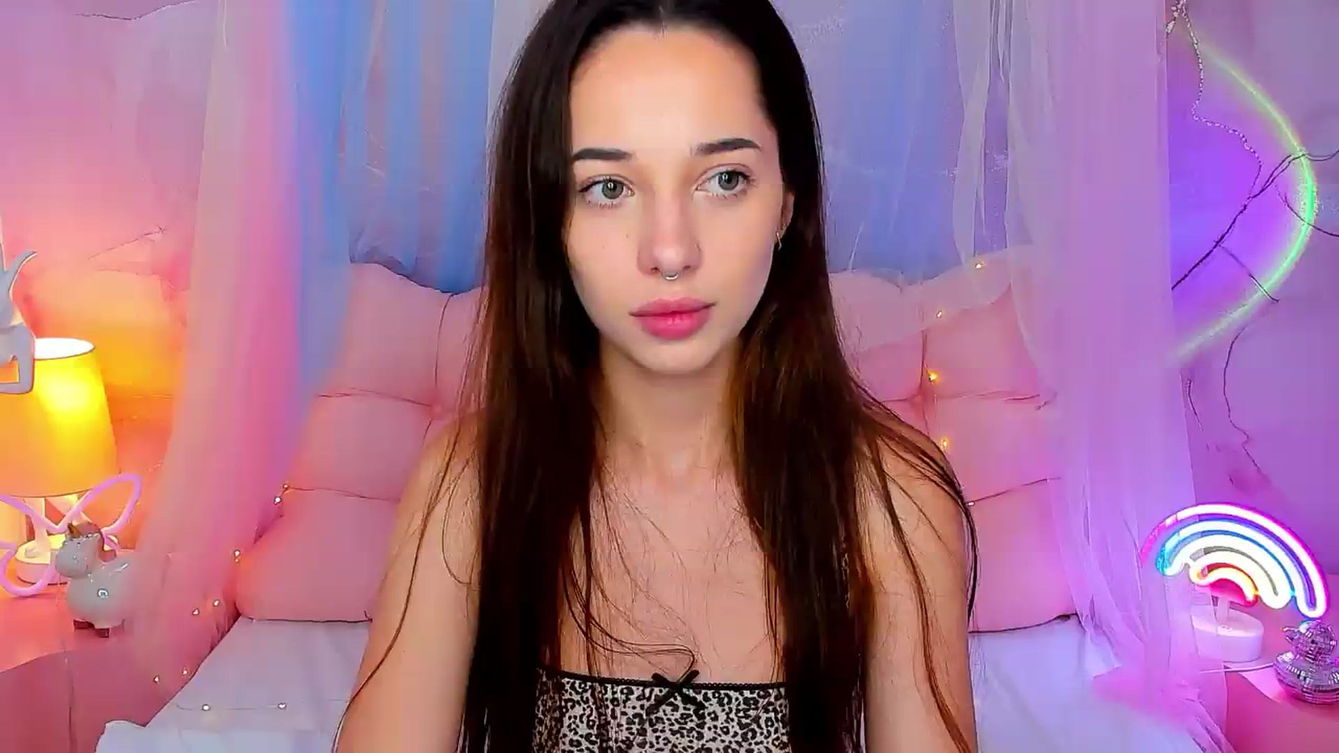 Gallery image thumbnail from NicolYves's myfreecams stream on, 06/06/2026, 13:17 image 12 of 20