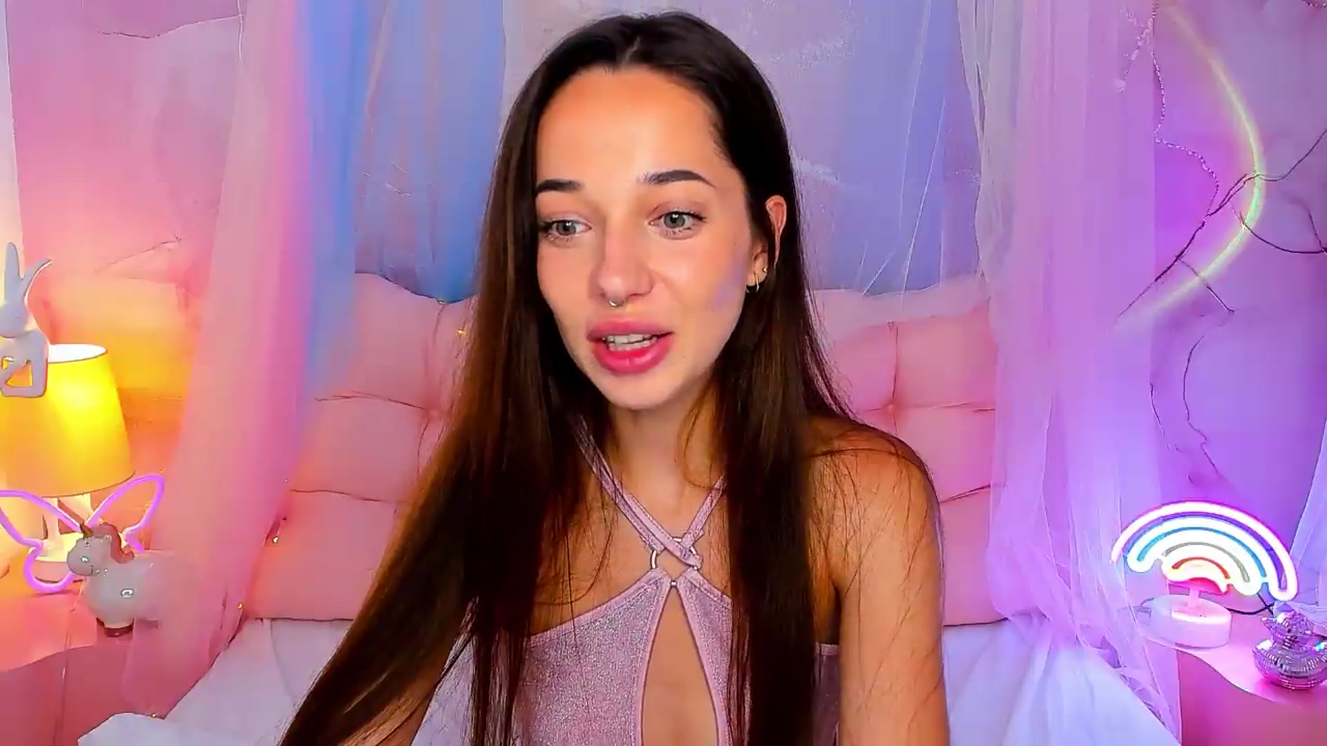 Gallery image thumbnail from NicolYves's myfreecams stream on, 06/25/2026, 15:24 image 6 of 20