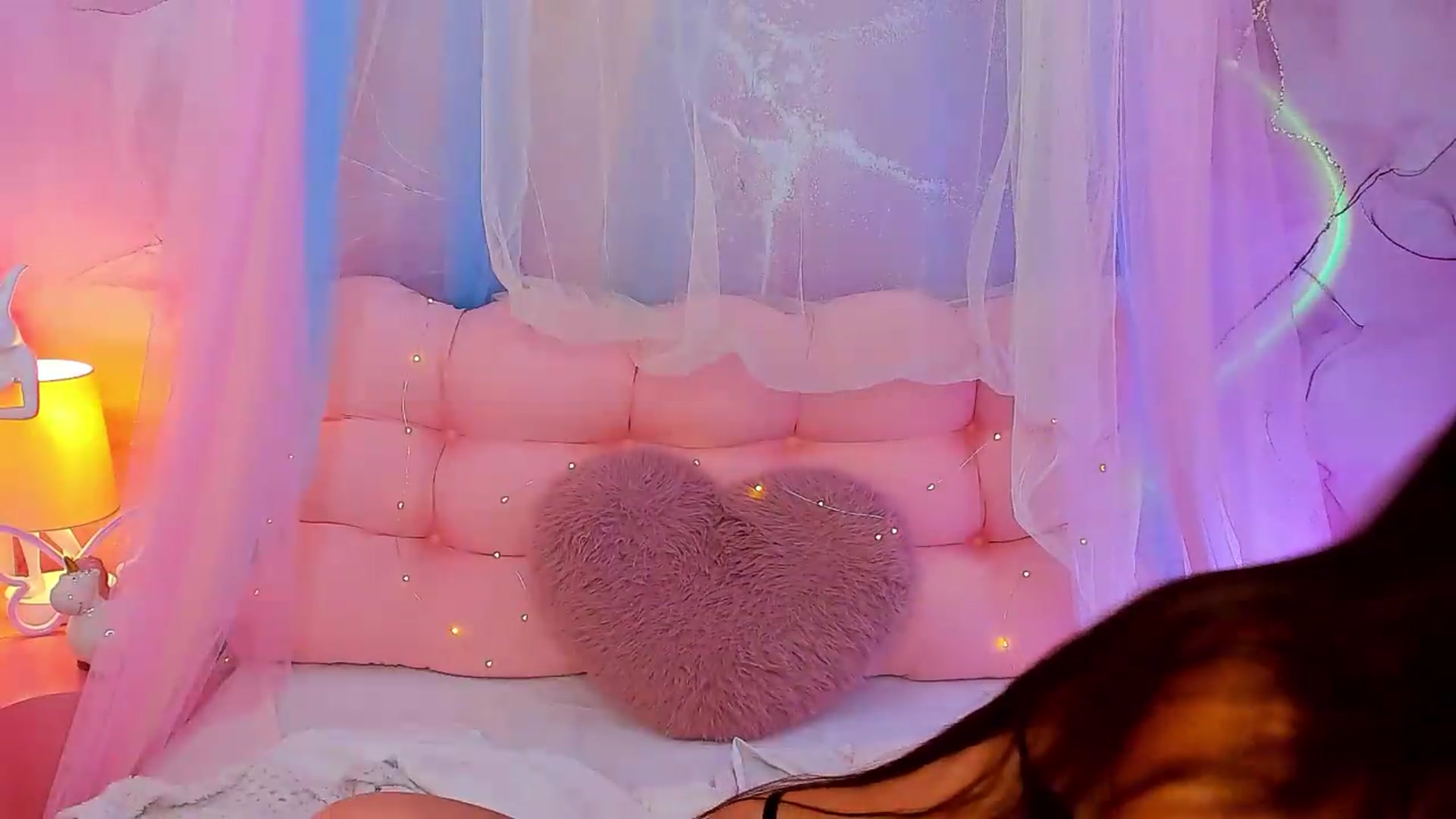 Gallery image thumbnail from NicolYves's myfreecams stream on, 07/05/2026, 13:53 image 16 of 20