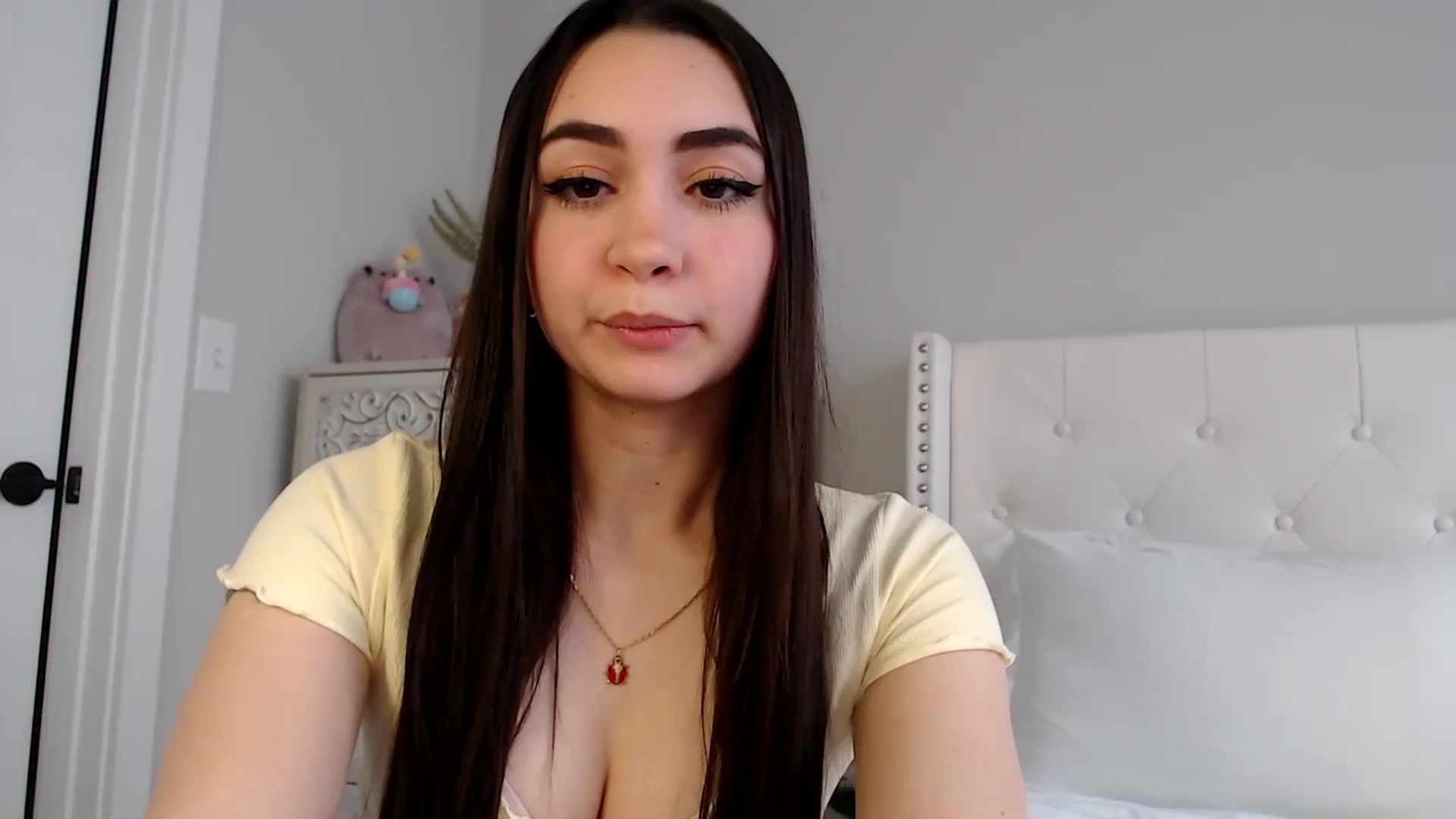Gallery image thumbnail from NicoleAngelll's myfreecams stream on, 04/11/2024, 19:10 image 1 of 20