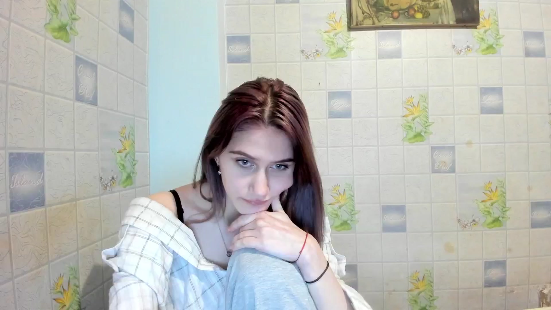 Gallery image thumbnail from NicoleDaviss's myfreecams stream on, 02/09/2026, 04:11 image 6 of 20