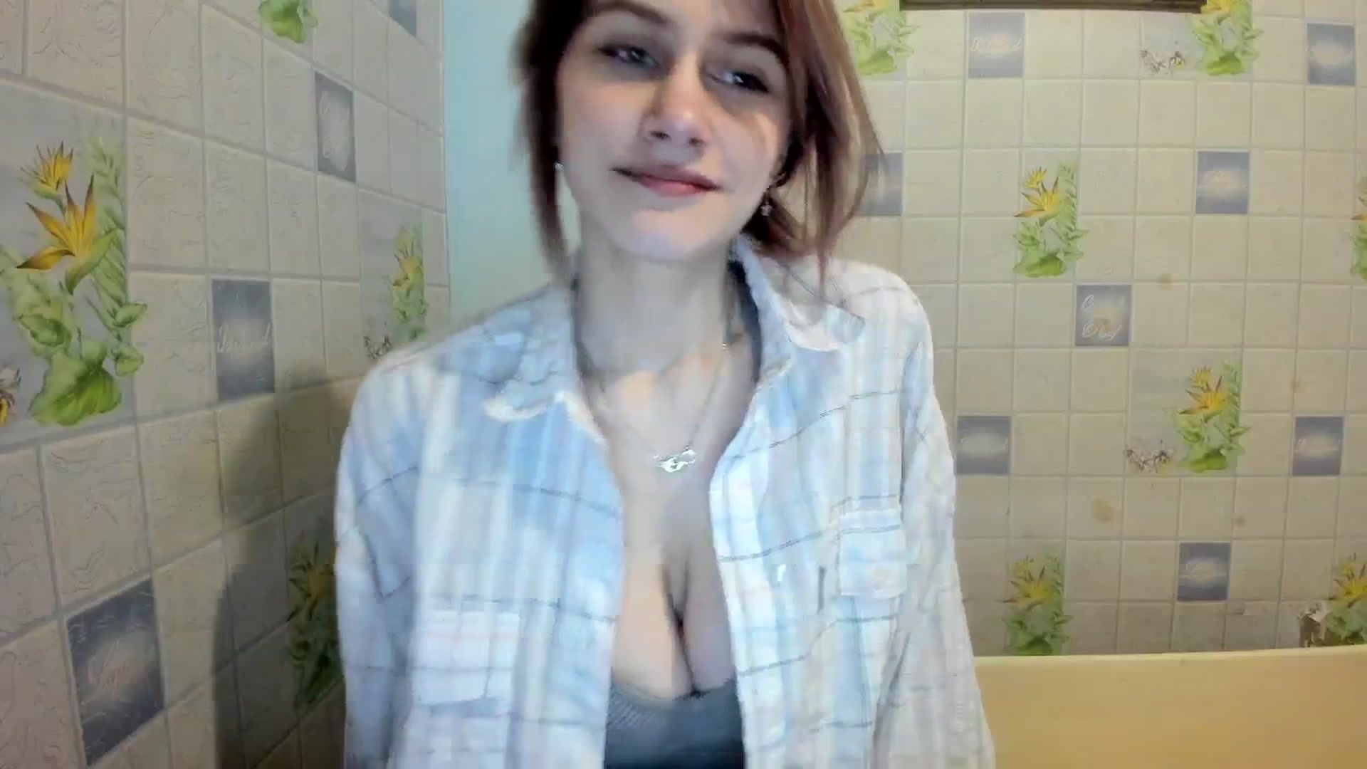 Gallery image thumbnail from NicoleDaviss's myfreecams stream on, 02/10/2026, 24:59 image 17 of 20