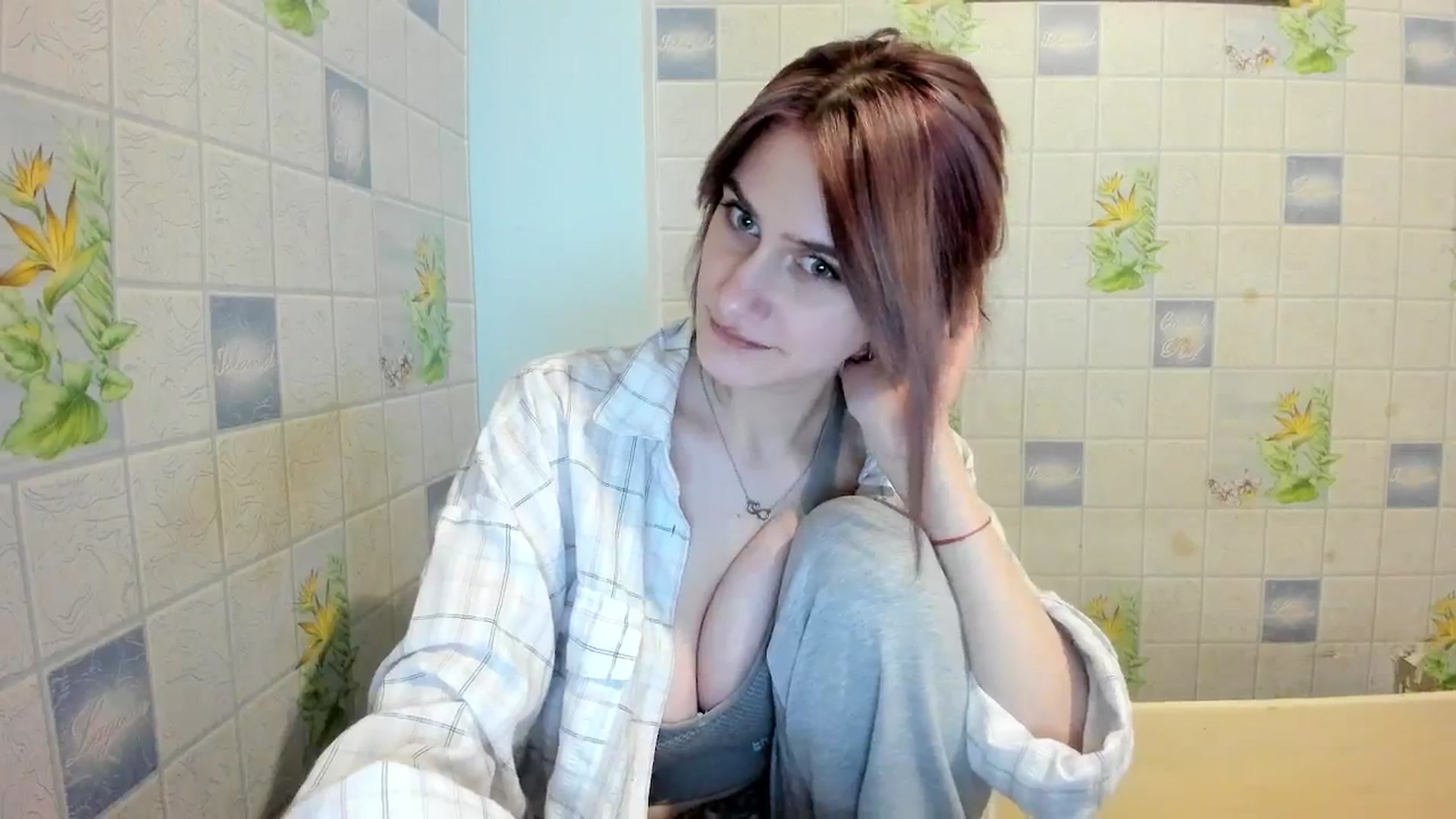 Gallery image thumbnail from NicoleDaviss's myfreecams stream on, 02/10/2026, 04:04 image 10 of 20