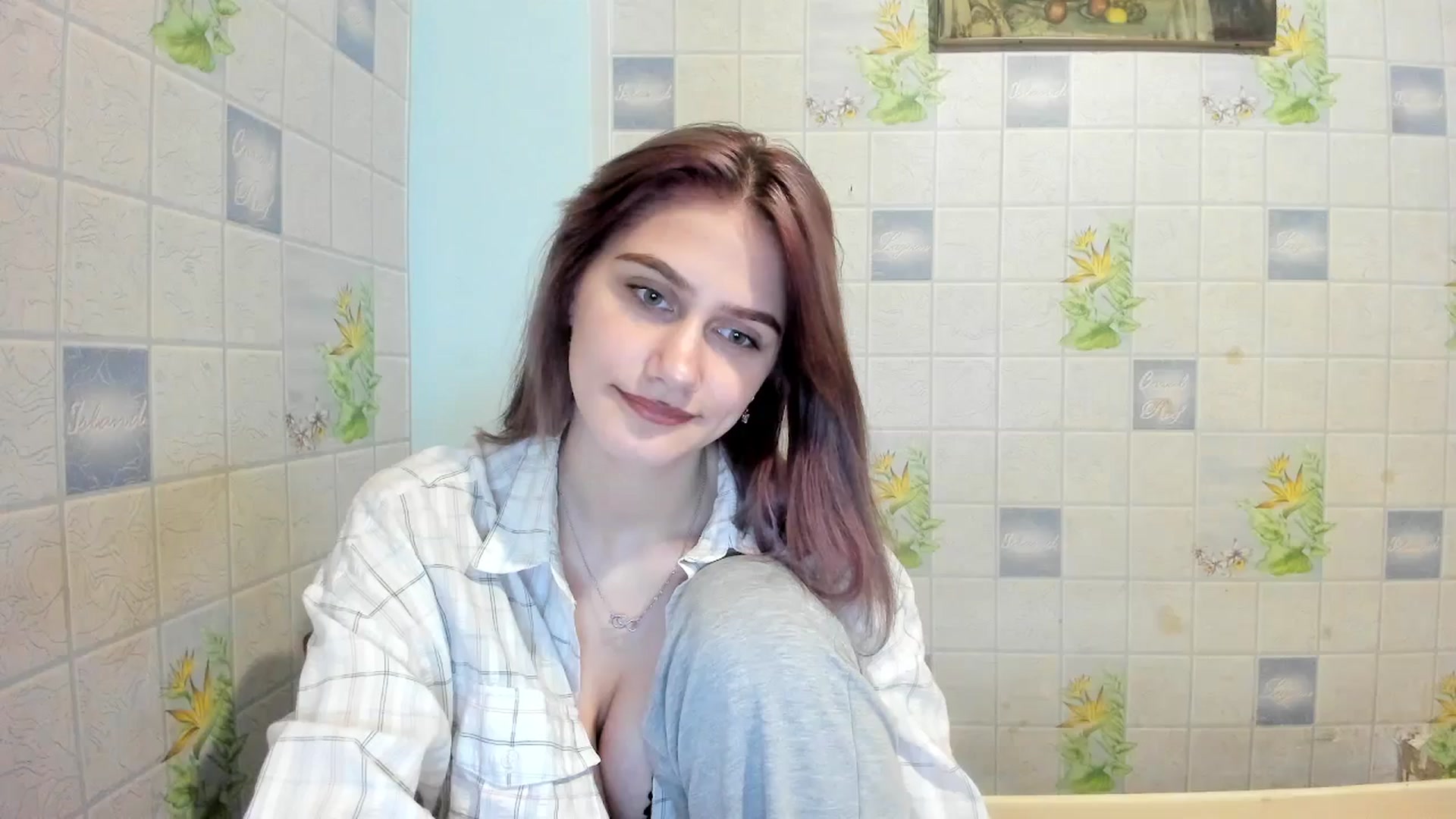 Gallery image thumbnail from NicoleDaviss's myfreecams stream on, 02/11/2026, 24:43 image 18 of 20
