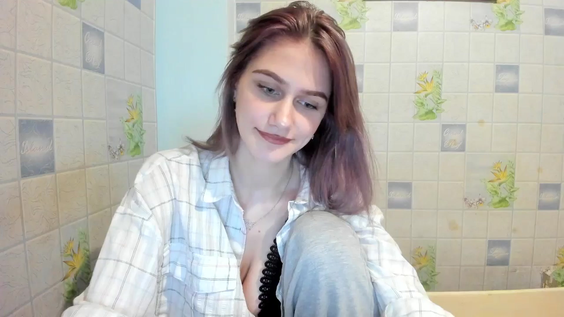 Gallery image thumbnail from NicoleDaviss's myfreecams stream on, 02/11/2026, 24:43 image 2 of 20