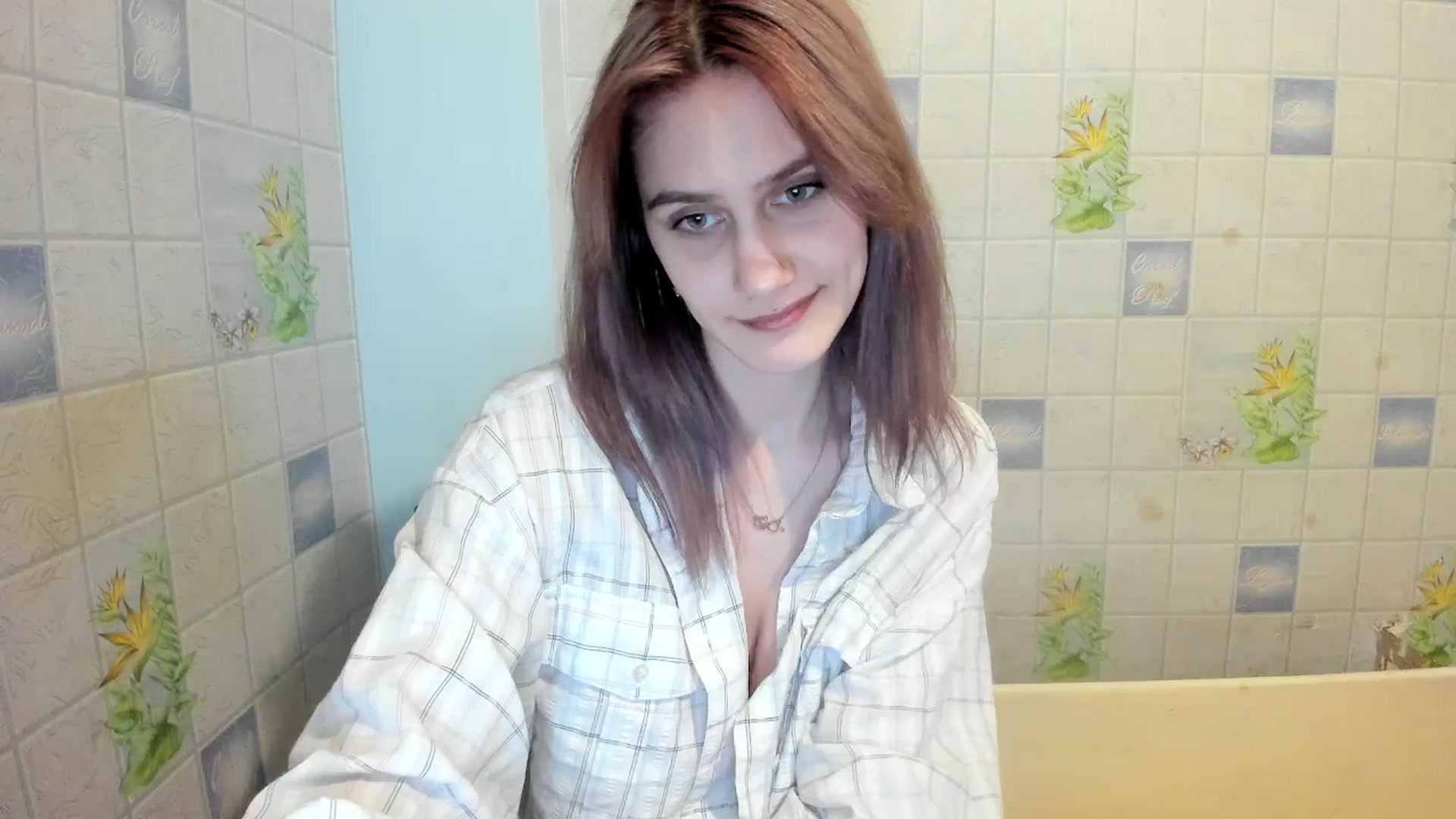 Gallery image thumbnail from NicoleDaviss's myfreecams stream on, 02/12/2026, 03:52 image 16 of 20