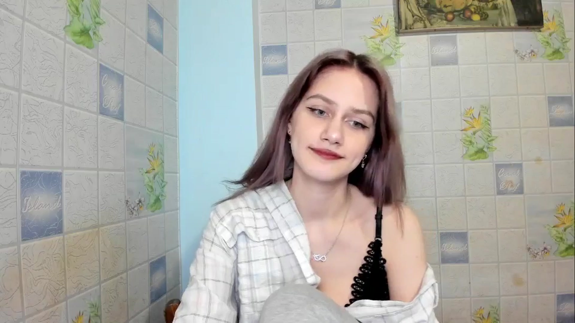 Gallery image thumbnail from NicoleDaviss's myfreecams stream on, 02/16/2026, 20:37 image 17 of 20