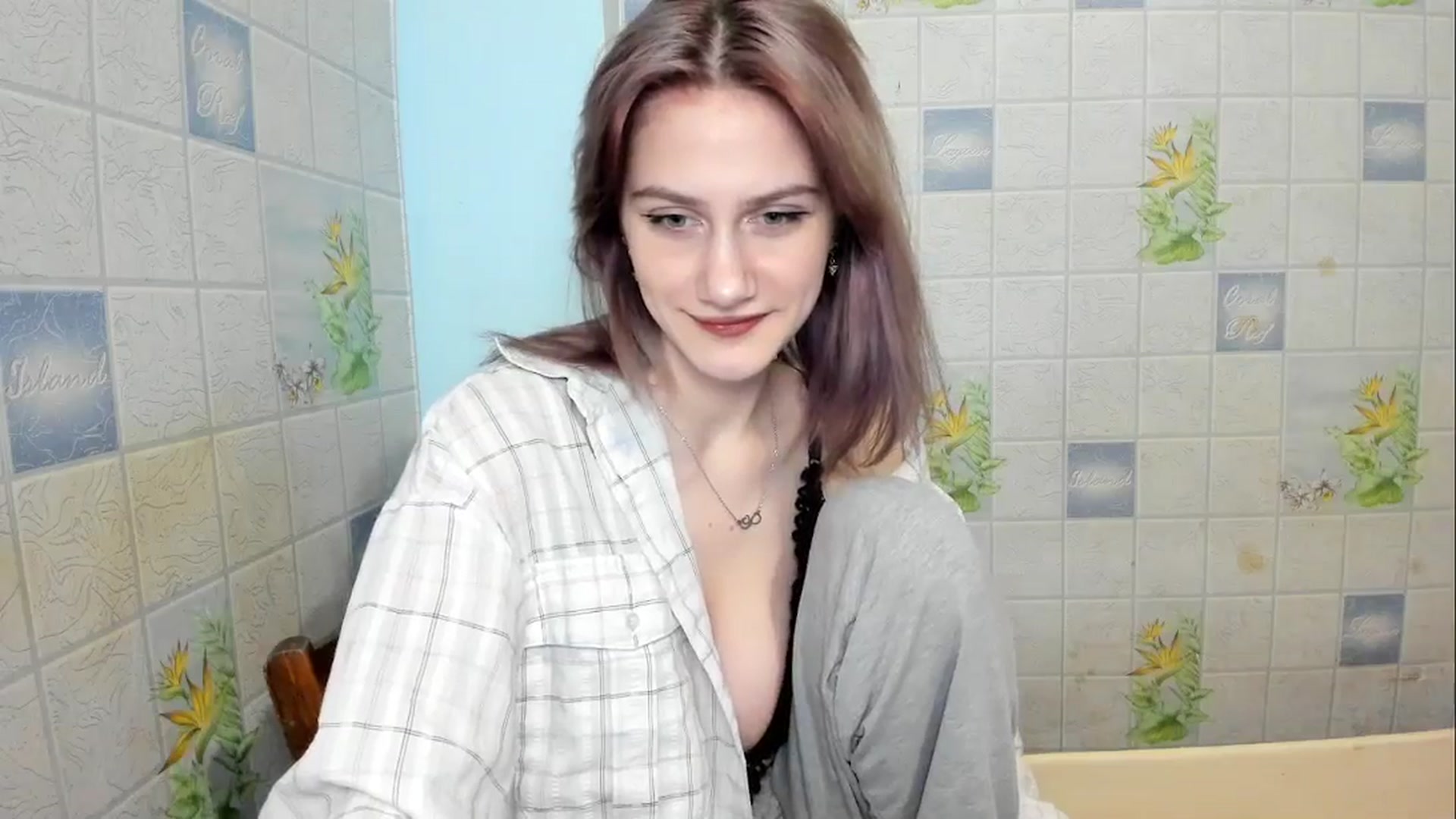 Gallery image thumbnail from NicoleDaviss's myfreecams stream on, 02/16/2026, 21:27 image 6 of 20