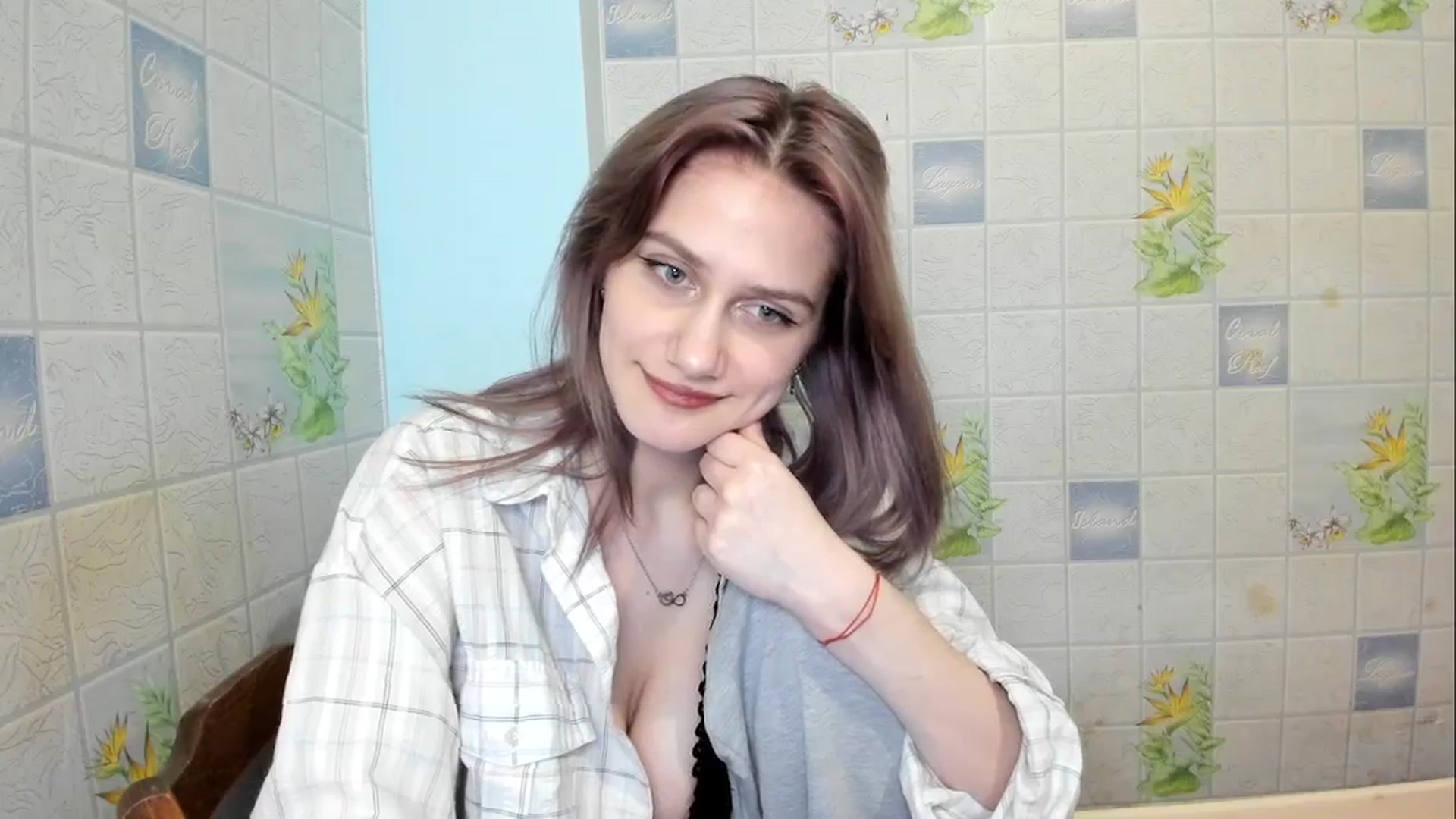Gallery image thumbnail from NicoleDaviss's myfreecams stream on, 02/17/2026, 02:04 image 11 of 20