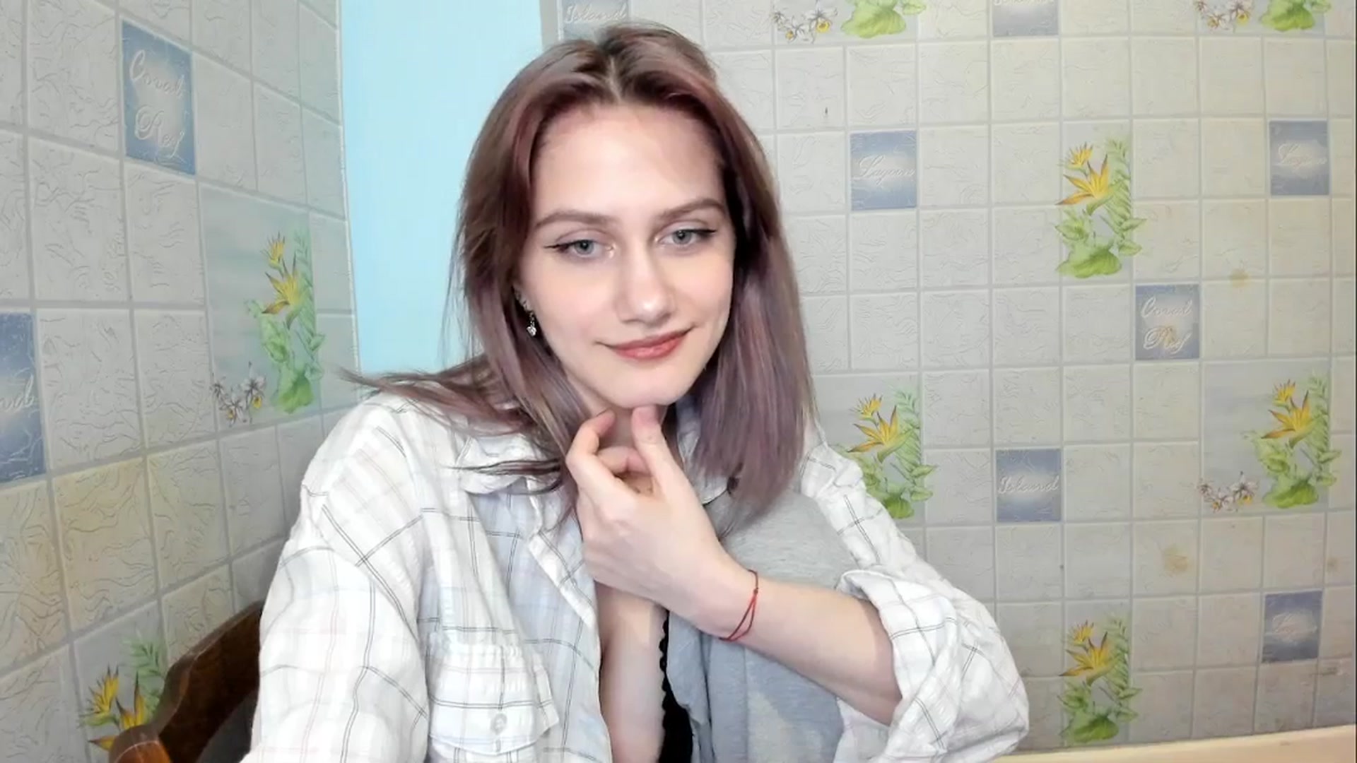 Gallery image thumbnail from NicoleDaviss's myfreecams stream on, 02/17/2026, 02:04 image 10 of 20