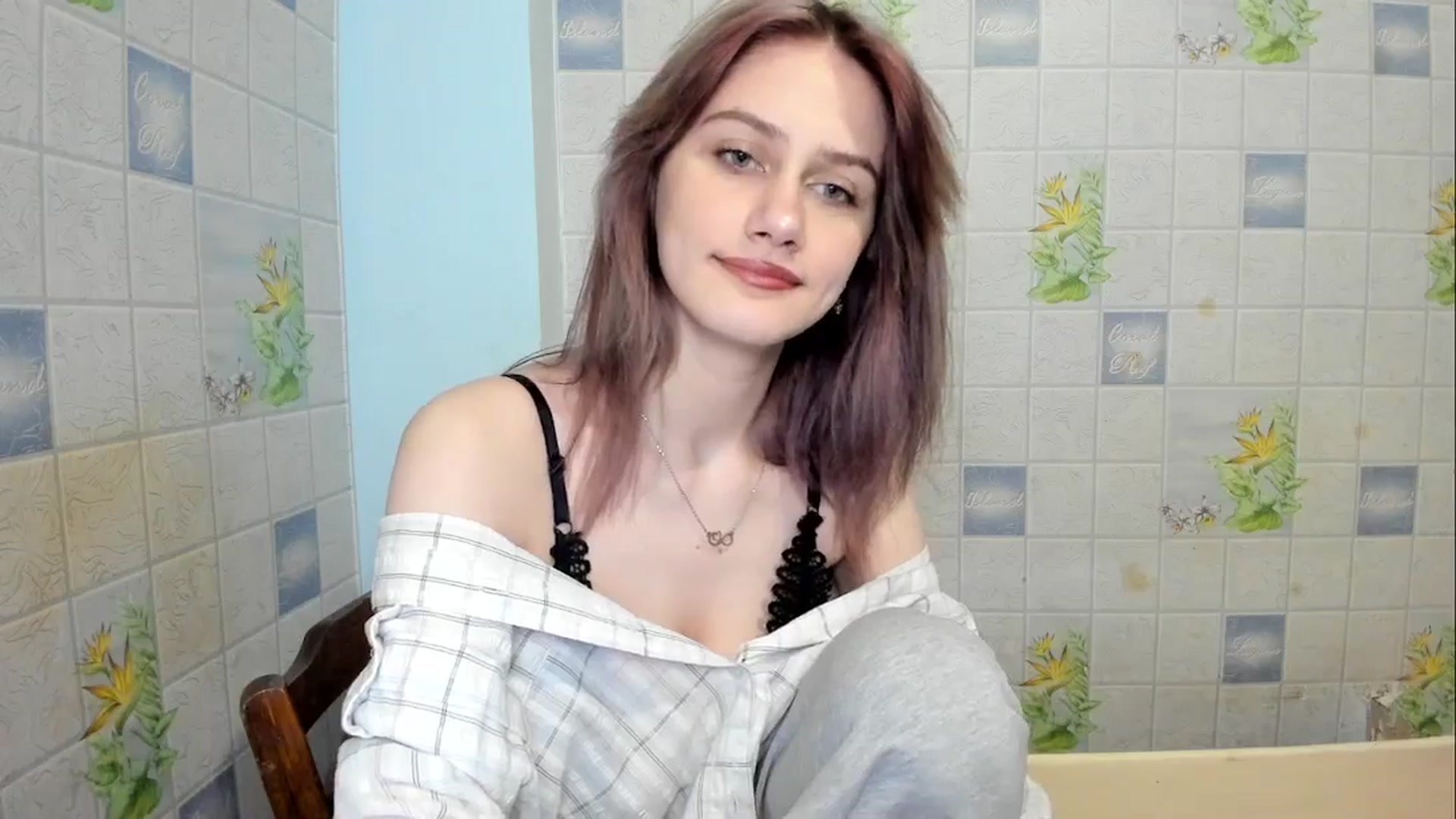 Gallery image thumbnail from NicoleDaviss's myfreecams stream on, 02/17/2026, 21:56 image 11 of 20