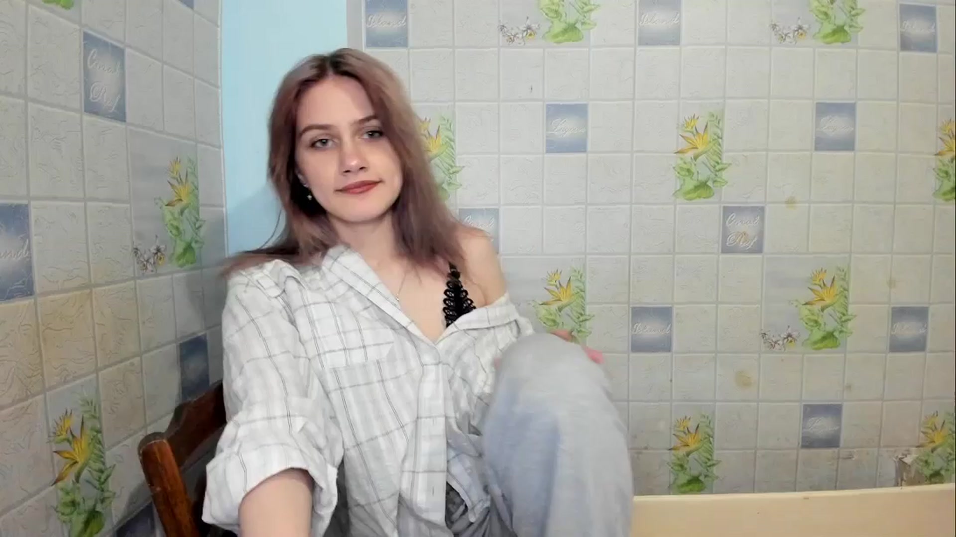 Gallery image thumbnail from NicoleDaviss's myfreecams stream on, 02/17/2026, 21:56 image 1 of 20