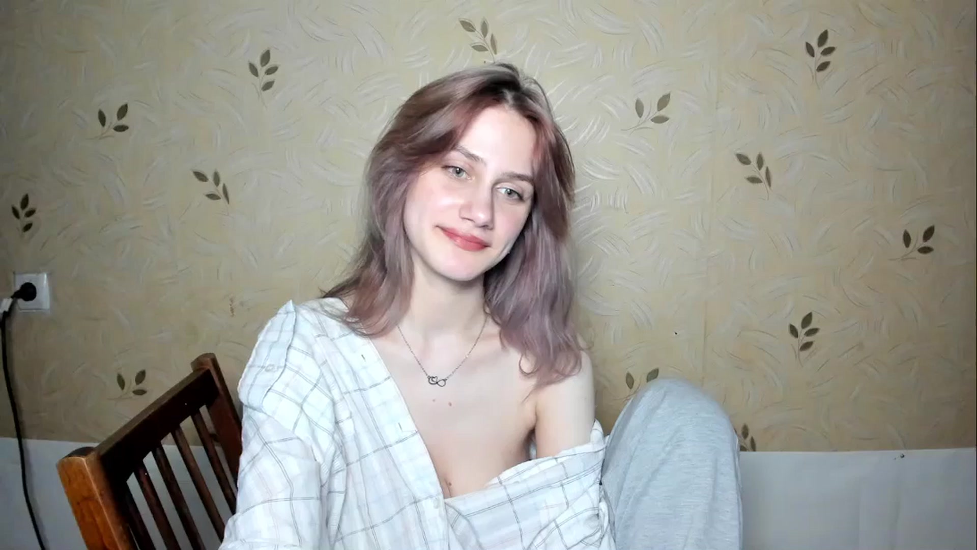 Gallery image thumbnail from NicoleDaviss's myfreecams stream on, 02/21/2026, 04:32 image 10 of 20