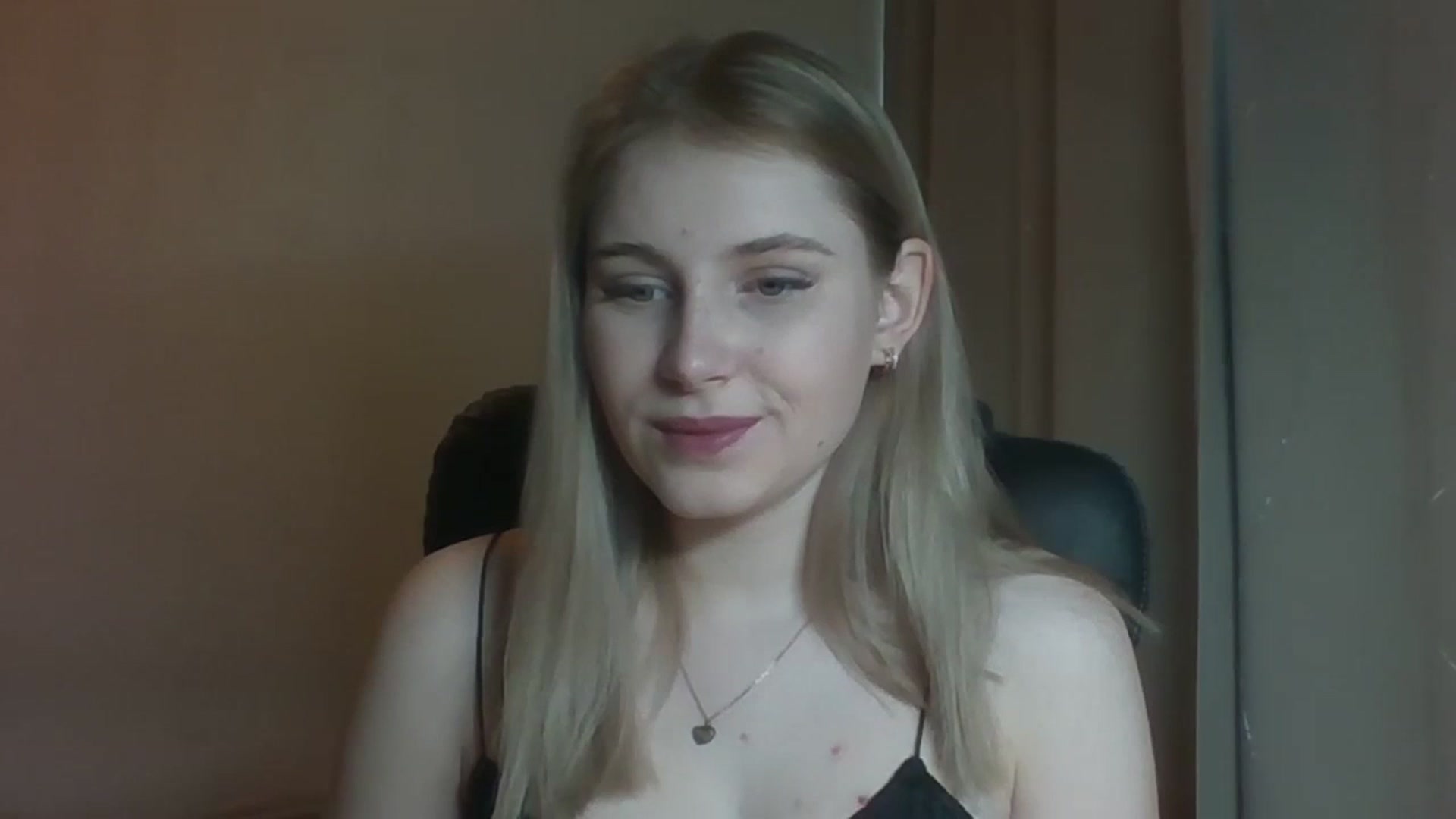 Gallery image thumbnail from NicoleHappy's myfreecams stream on, 11/26/2023, 11:04 image 12 of 20