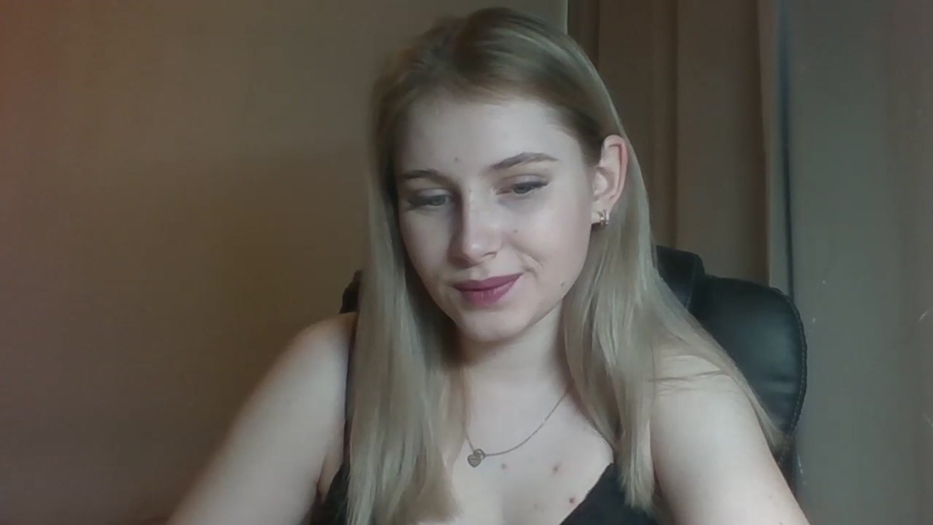 Gallery image thumbnail from NicoleHappy's myfreecams stream on, 11/26/2023, 11:04 image 14 of 20