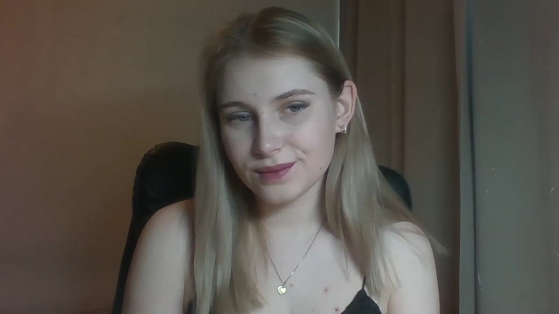 Gallery image thumbnail from NicoleHappy's myfreecams stream on, 11/26/2023, 11:04 image 3 of 20