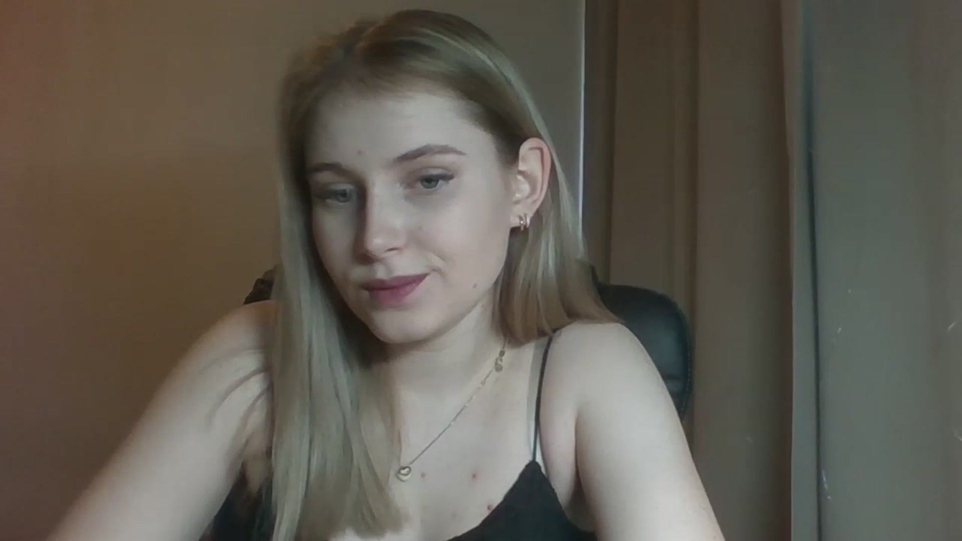 Gallery image thumbnail from NicoleHappy's myfreecams stream on, 11/26/2023, 11:04 image 20 of 20