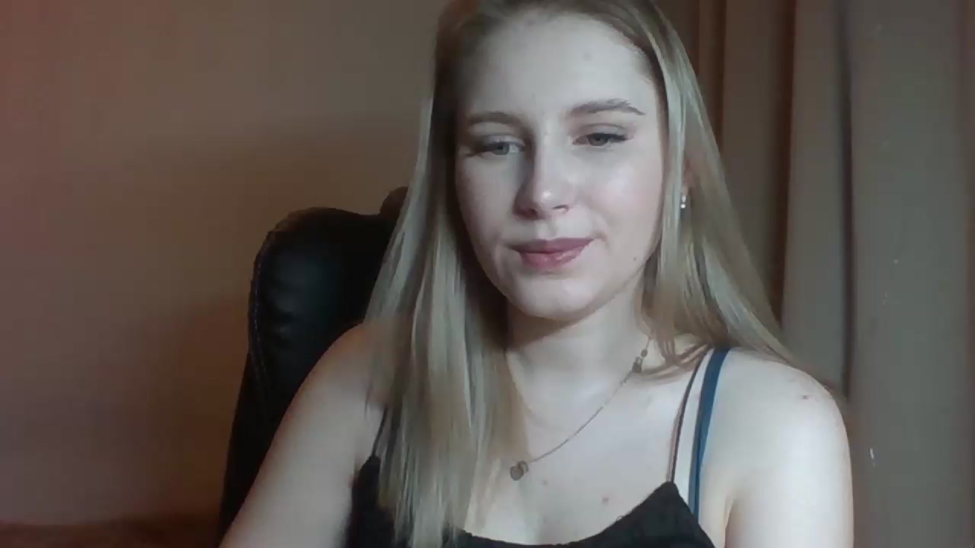 Gallery image thumbnail from NicoleHappy's myfreecams stream on, 11/30/2023, 11:01 image 12 of 20