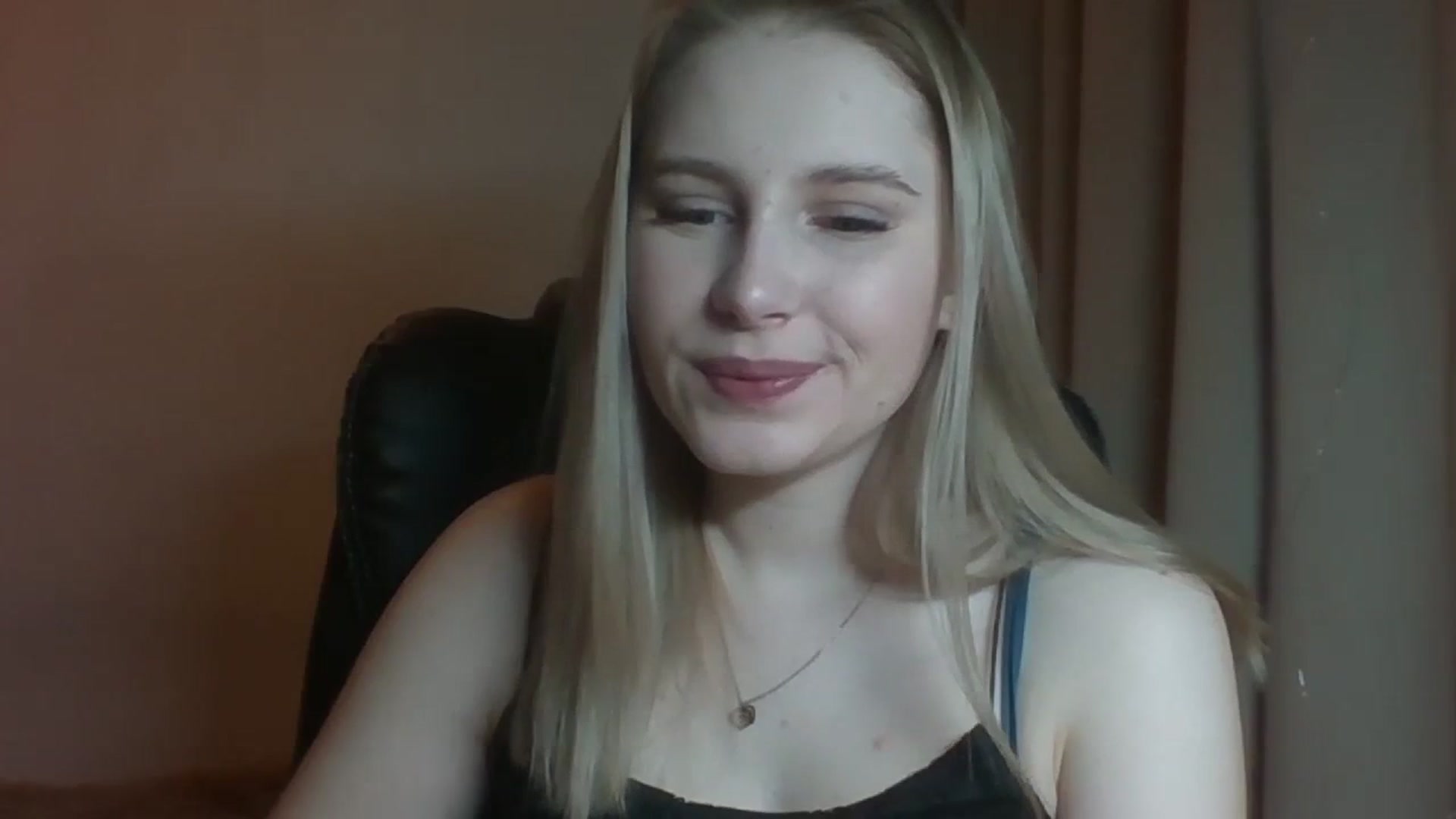 Gallery image thumbnail from NicoleHappy's myfreecams stream on, 11/30/2023, 11:01 image 17 of 20