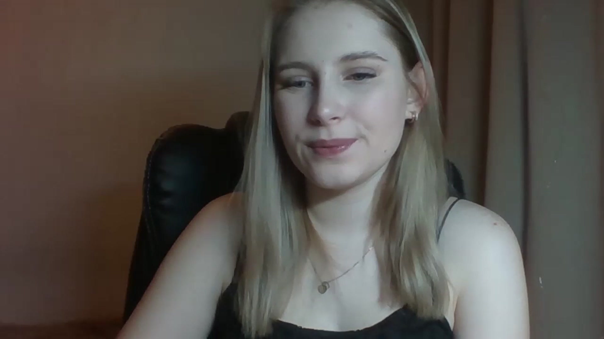 Gallery image thumbnail from NicoleHappy's myfreecams stream on, 11/30/2023, 11:01 image 8 of 20
