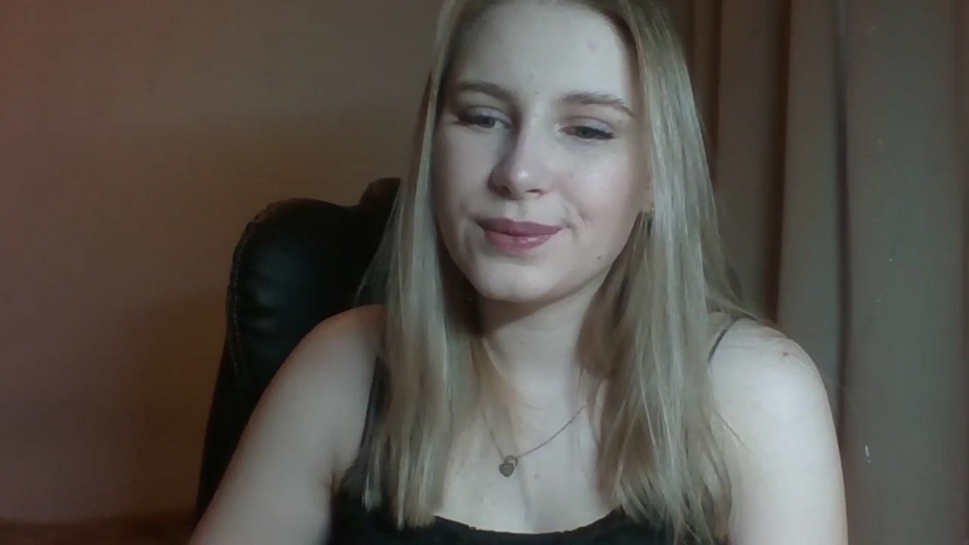 Gallery image thumbnail from NicoleHappy's myfreecams stream on, 11/30/2023, 11:01 image 4 of 20