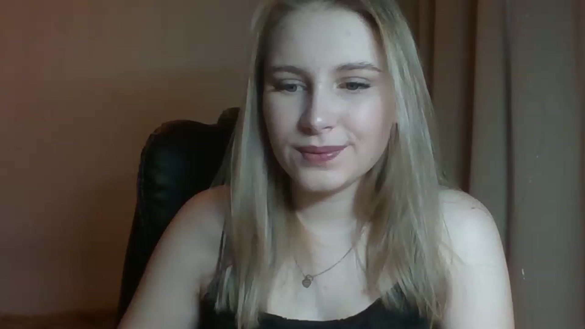 Gallery image thumbnail from NicoleHappy's myfreecams stream on, 11/30/2023, 11:01 image 3 of 20