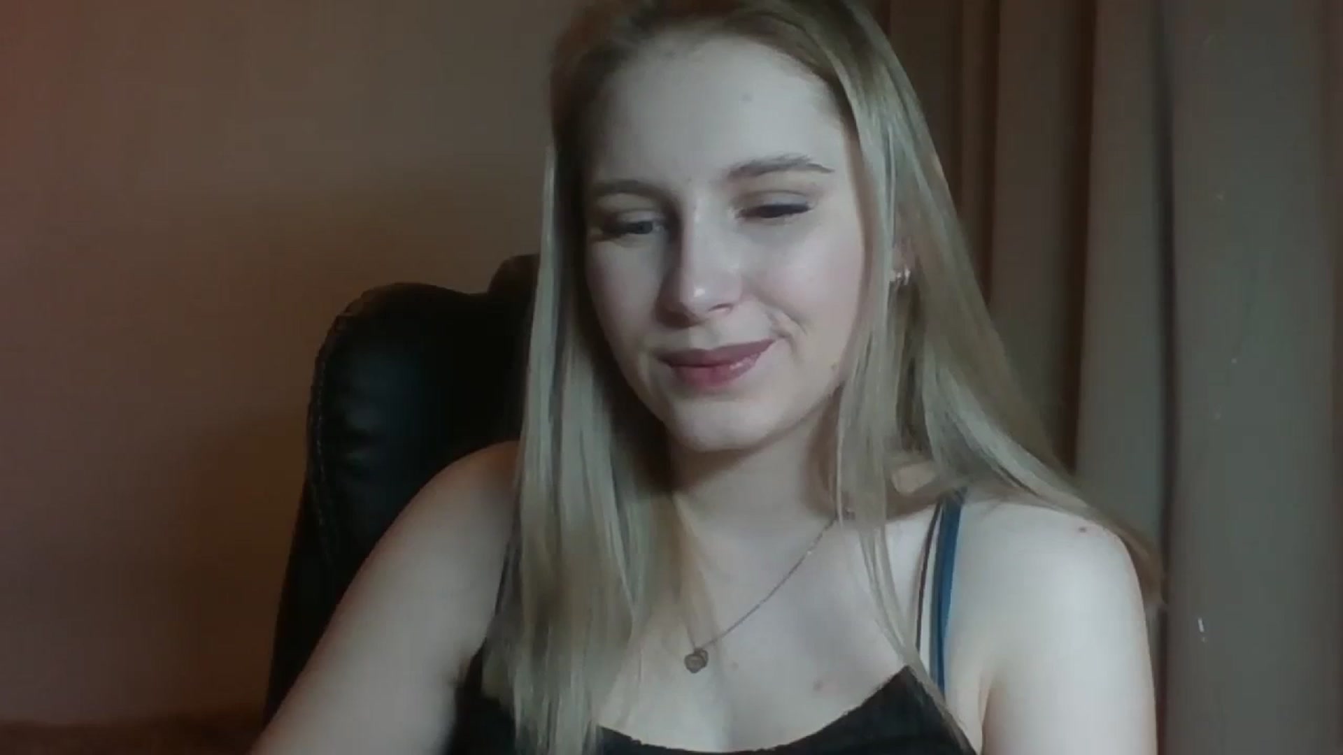 Gallery image thumbnail from NicoleHappy's myfreecams stream on, 11/30/2023, 11:01 image 16 of 20