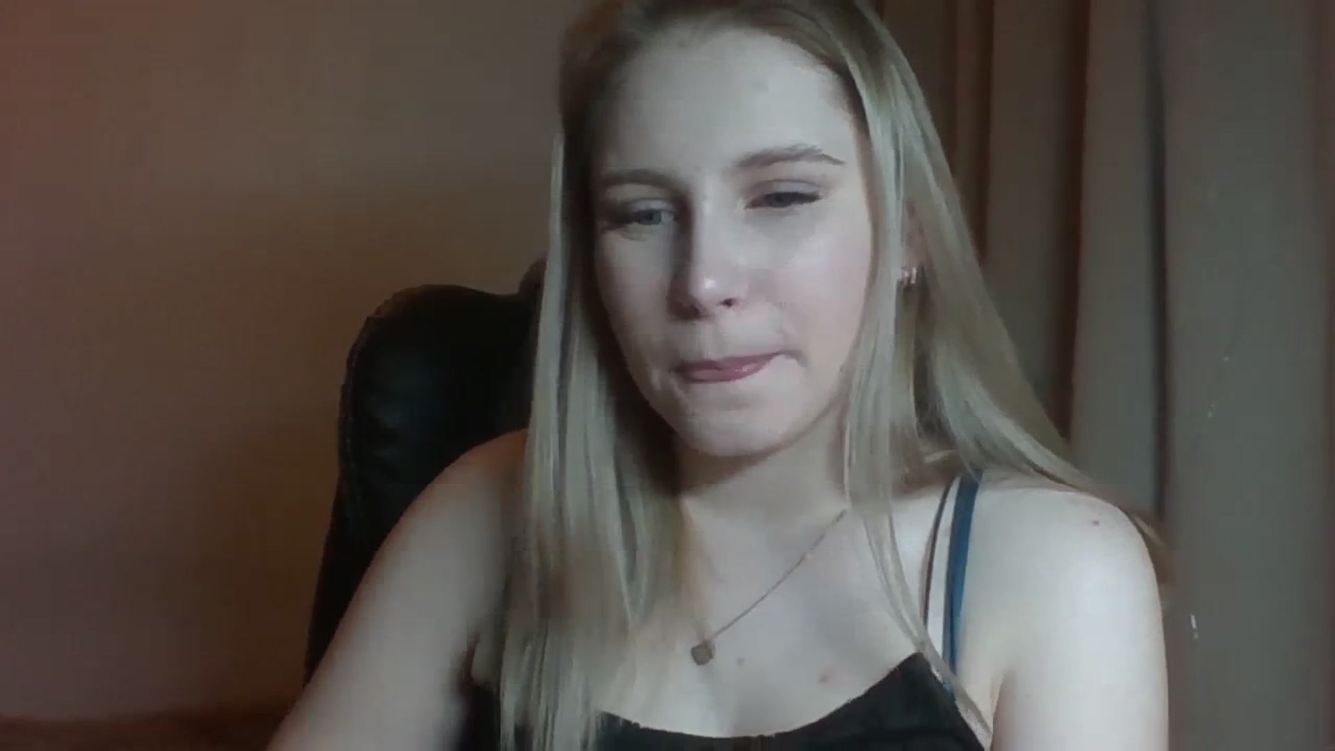 Gallery image thumbnail from NicoleHappy's myfreecams stream on, 11/30/2023, 11:01 image 14 of 20