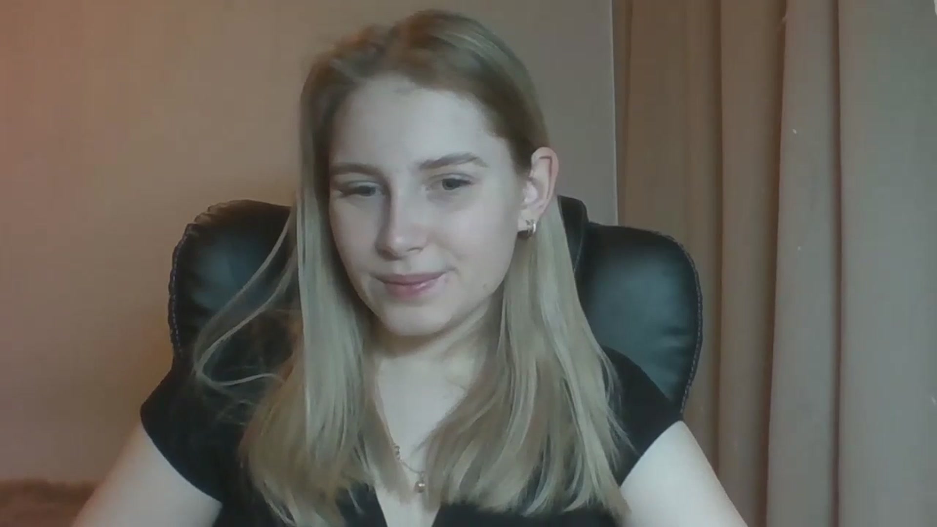 Gallery image thumbnail from NicoleHappy's myfreecams stream on, 01/02/2024, 09:01 image 19 of 20
