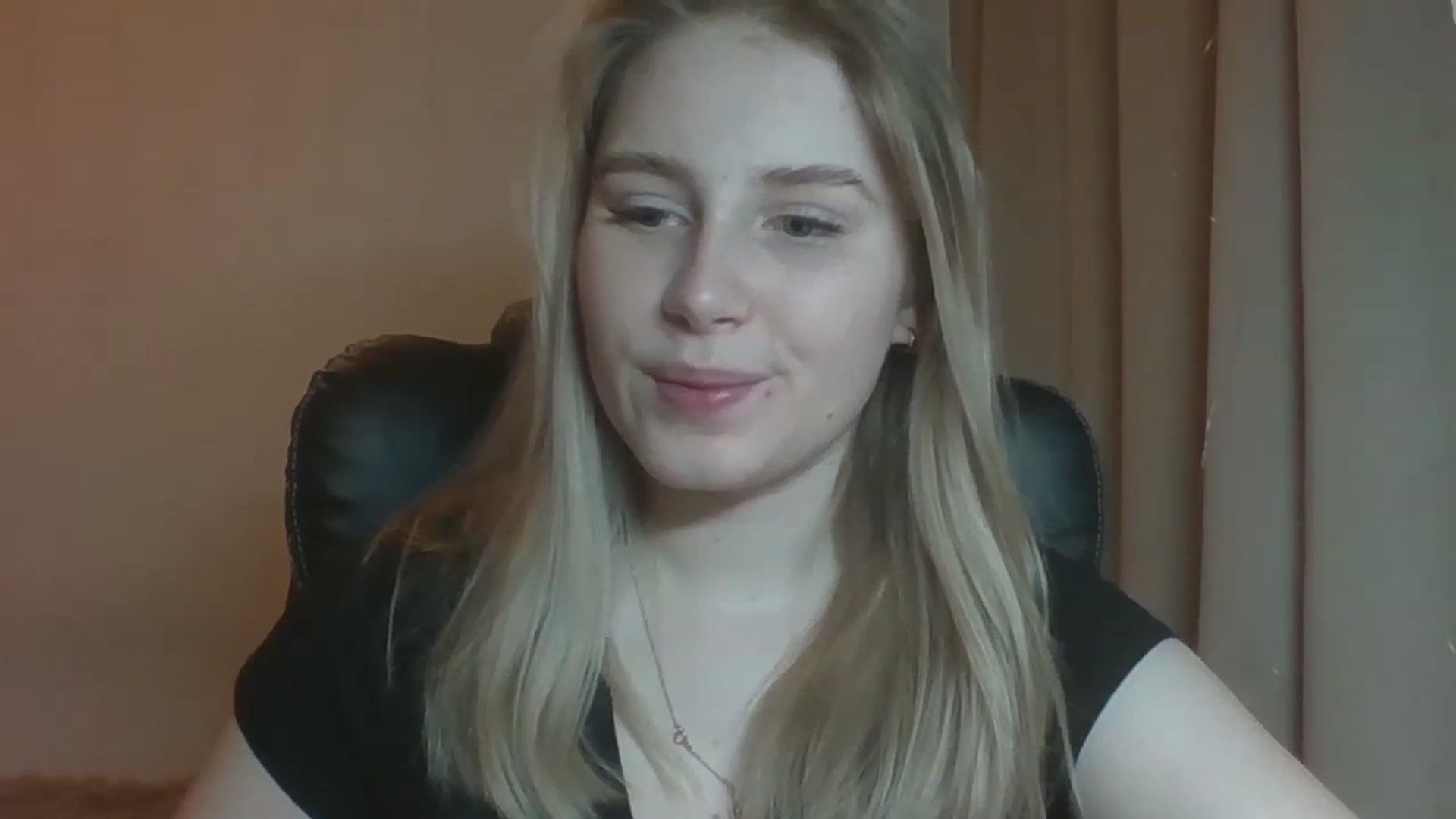 Gallery image thumbnail from NicoleHappy's myfreecams stream on, 01/02/2024, 10:33 image 7 of 20