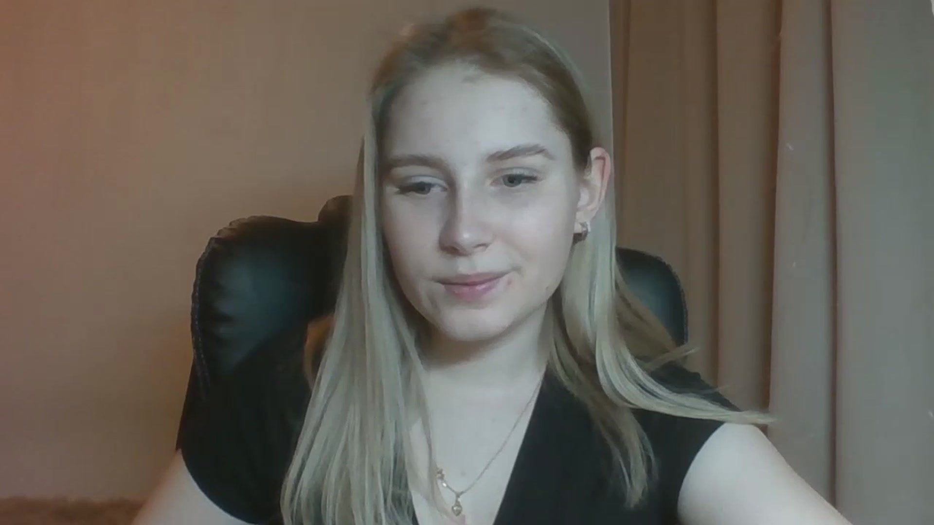 Gallery image thumbnail from NicoleHappy's myfreecams stream on, 01/02/2024, 10:33 image 18 of 20