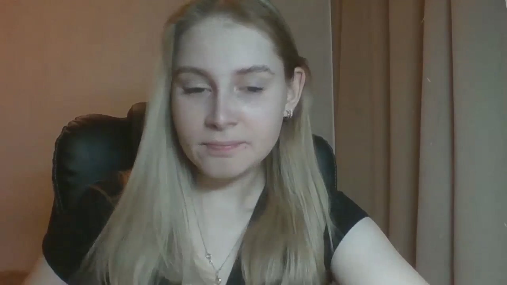 Gallery image thumbnail from NicoleHappy's myfreecams stream on, 01/02/2024, 10:33 image 13 of 20