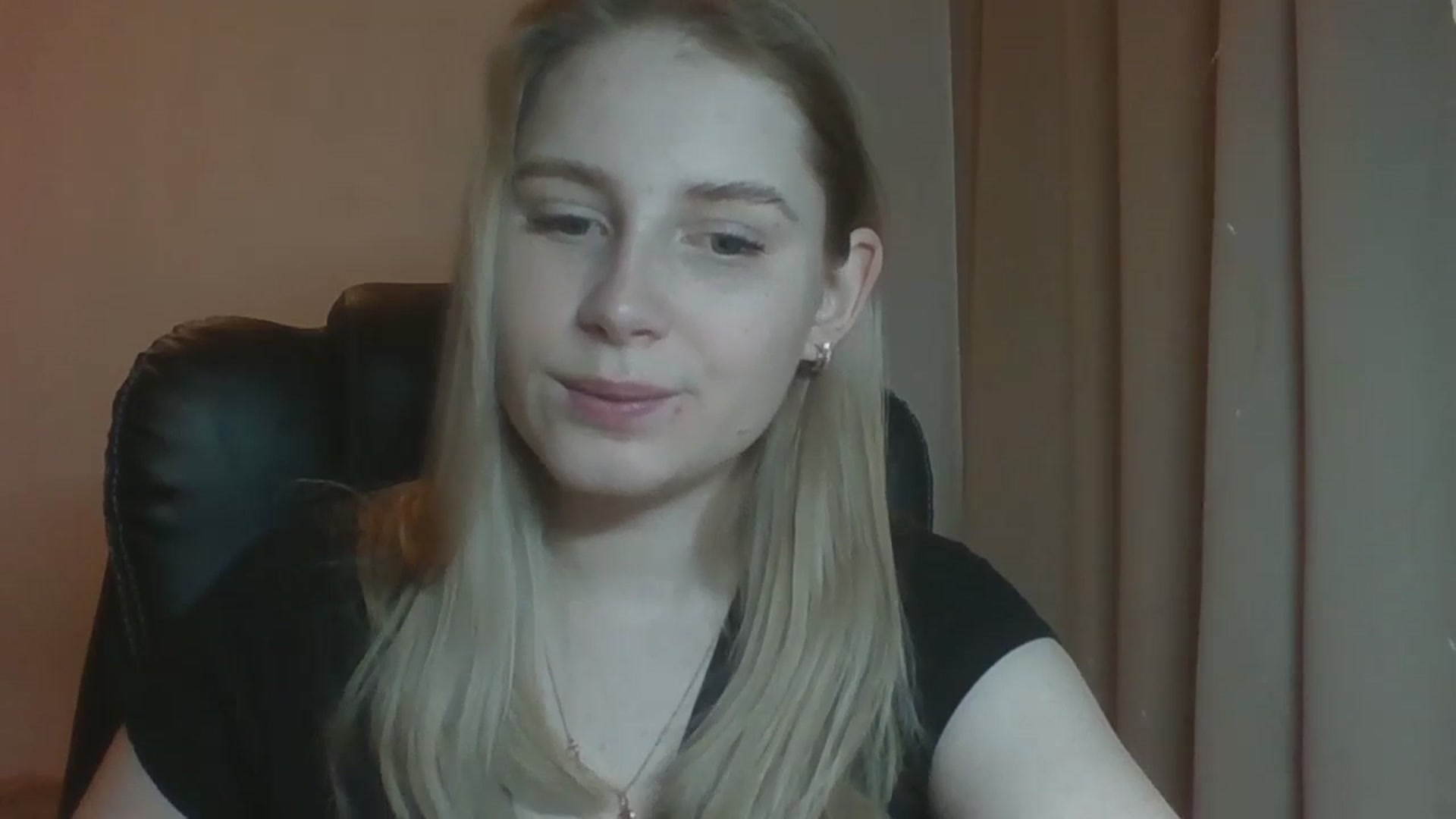 Gallery image thumbnail from NicoleHappy's myfreecams stream on, 01/02/2024, 10:33 image 9 of 20