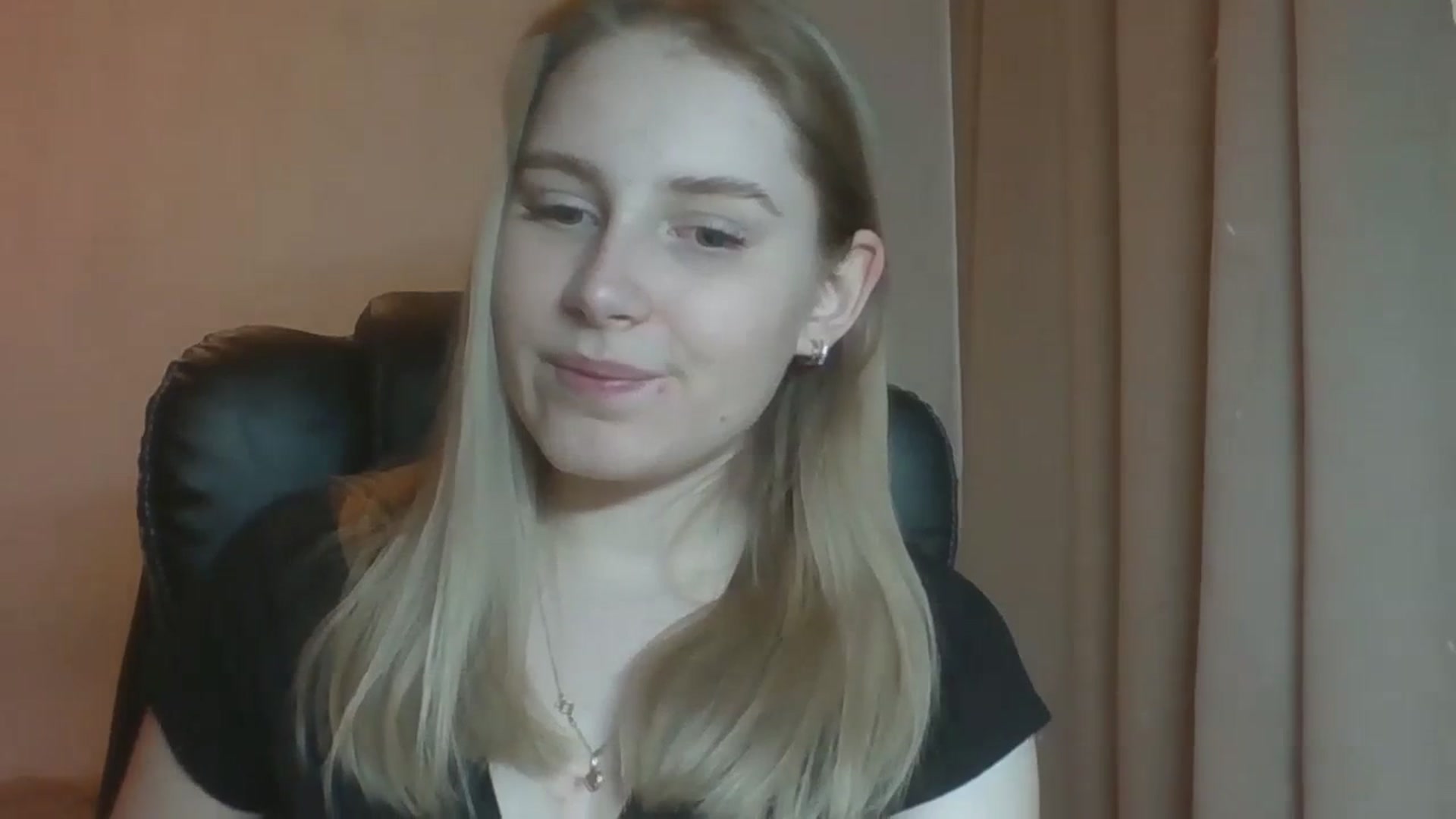 Gallery image thumbnail from NicoleHappy's myfreecams stream on, 01/02/2024, 10:33 image 14 of 20