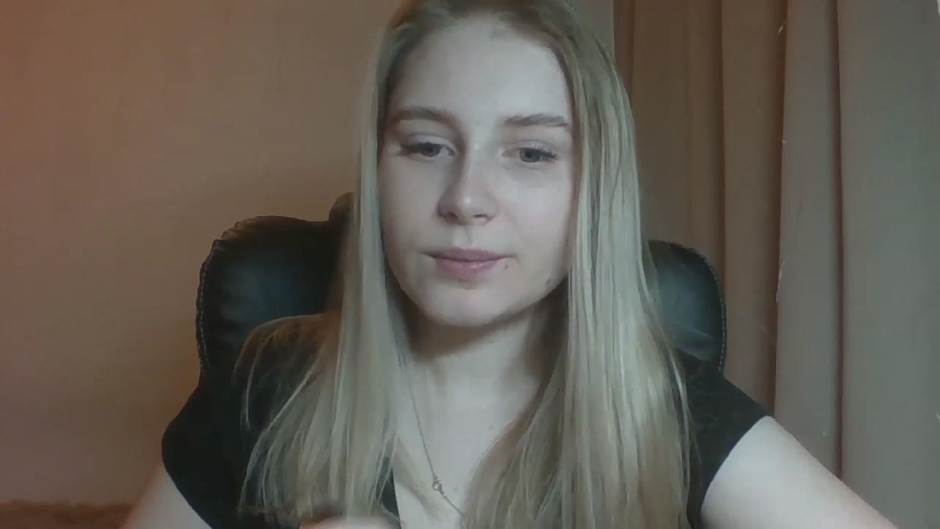 Gallery image thumbnail from NicoleHappy's myfreecams stream on, 01/02/2024, 10:33 image 8 of 20