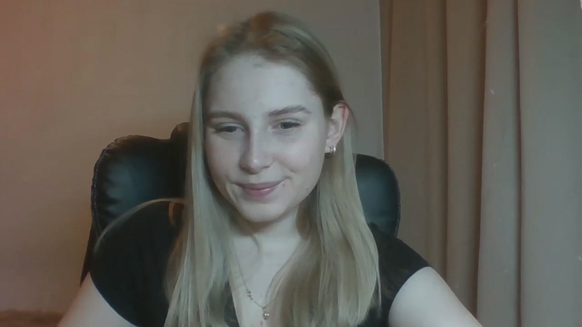 Gallery image thumbnail from NicoleHappy's myfreecams stream on, 01/02/2024, 11:43 image 13 of 20