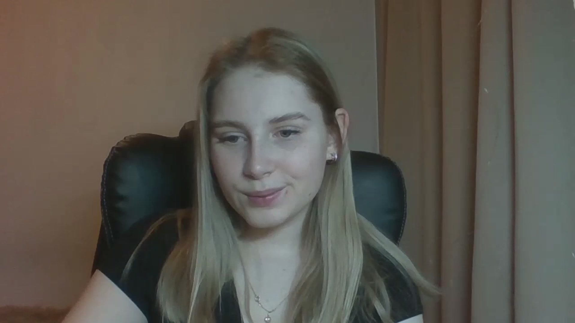 Gallery image thumbnail from NicoleHappy's myfreecams stream on, 01/02/2024, 11:43 image 7 of 20