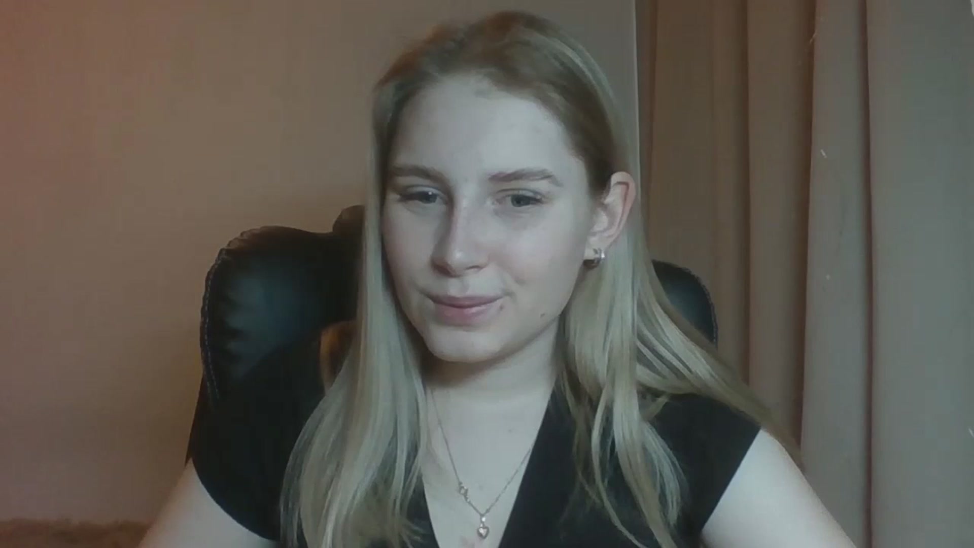 Gallery image thumbnail from NicoleHappy's myfreecams stream on, 01/02/2024, 11:43 image 1 of 20