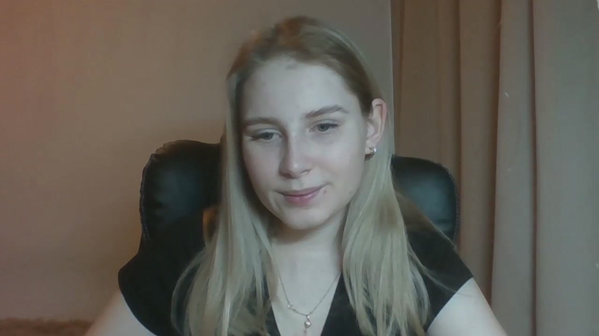 Gallery image thumbnail from NicoleHappy's myfreecams stream on, 01/02/2024, 11:43 image 3 of 20