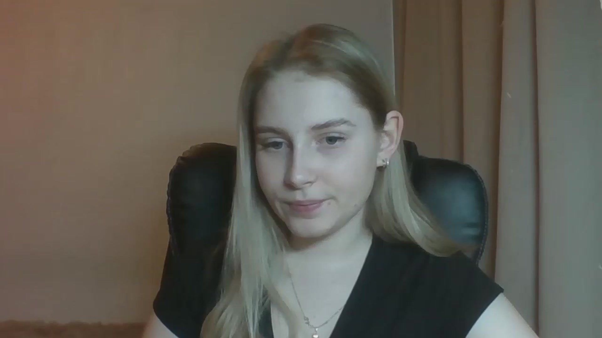 Gallery image thumbnail from NicoleHappy's myfreecams stream on, 01/02/2024, 11:43 image 20 of 20