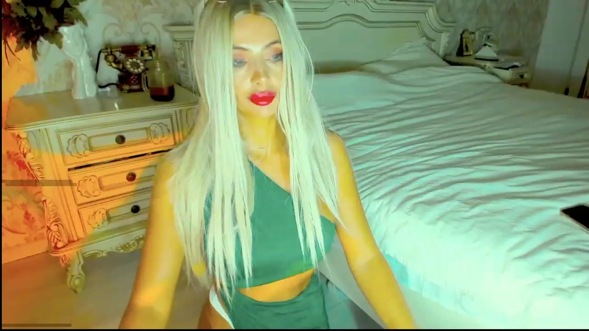 Gallery image thumbnail from NicoleHottiy's myfreecams stream on, 11/15/2022, 24:59 image 12 of 20