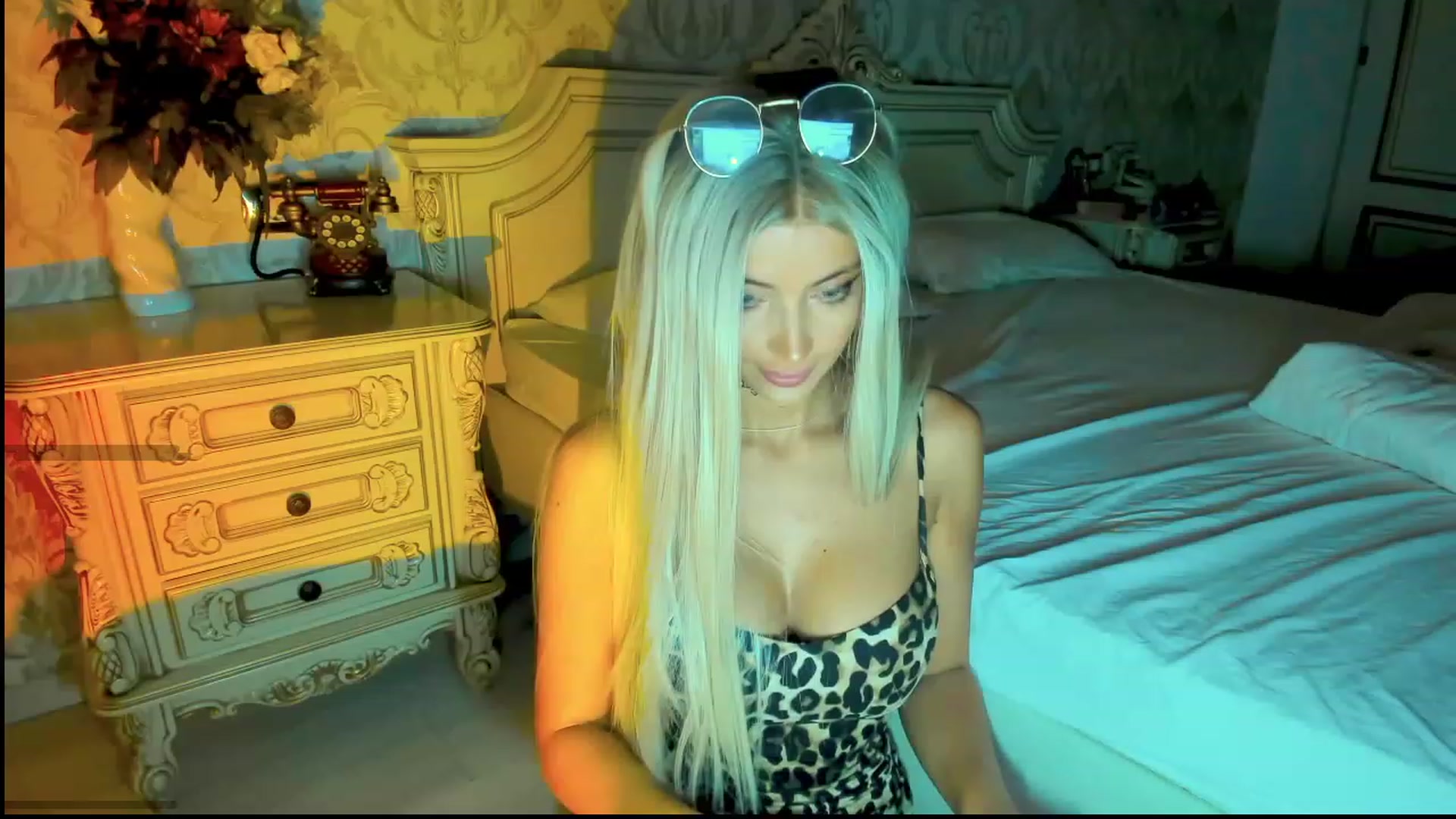 Gallery image thumbnail from NicoleHottiy's myfreecams stream on, 11/17/2022, 02:29 image 6 of 20