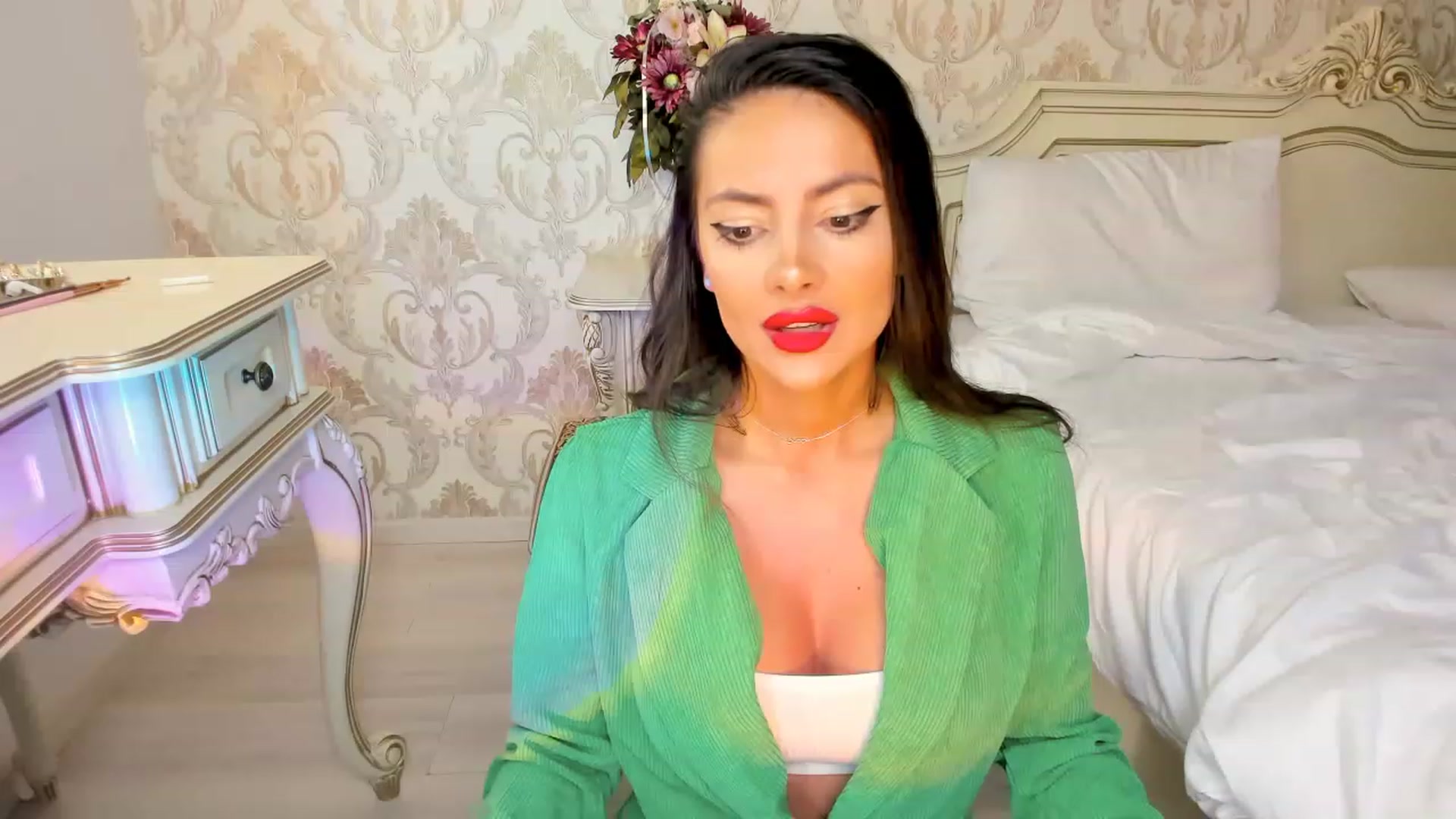 Gallery image thumbnail from NicoleHottiy's myfreecams stream on, 01/13/2023, 23:53 image 3 of 20