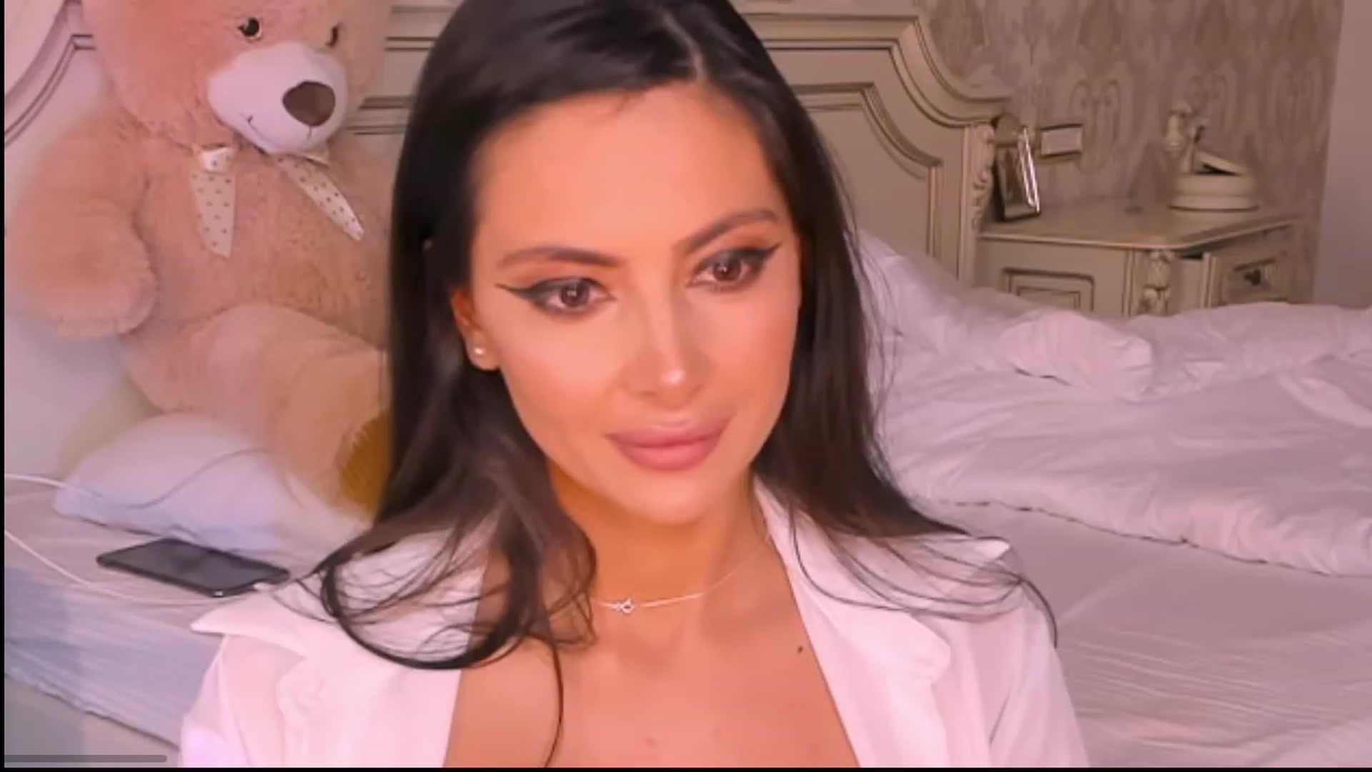 Gallery image thumbnail from NicoleHottiy's myfreecams stream on, 03/25/2023, 24:10 image 1 of 20